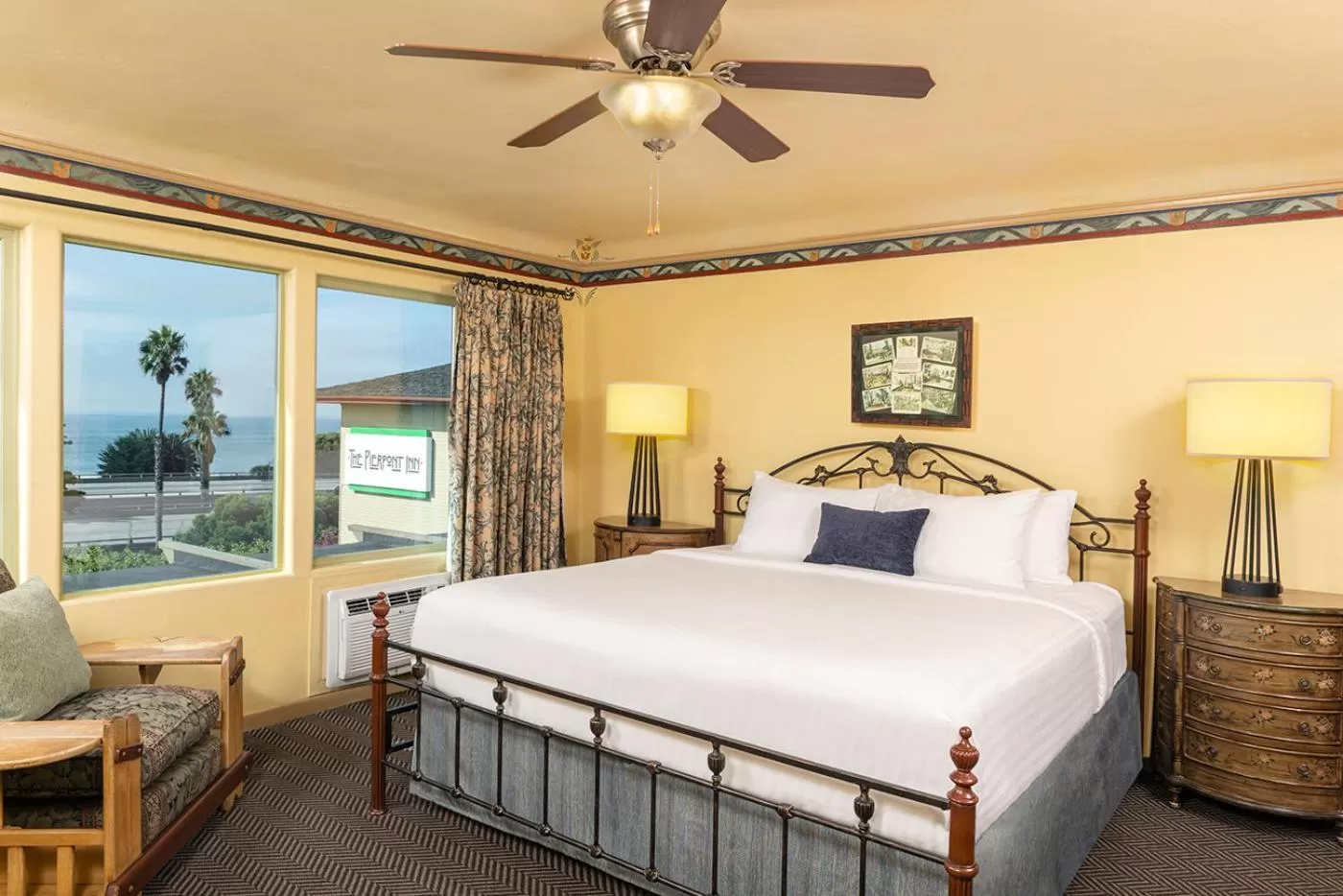 Suite with Sea View in The Pierpont Inn