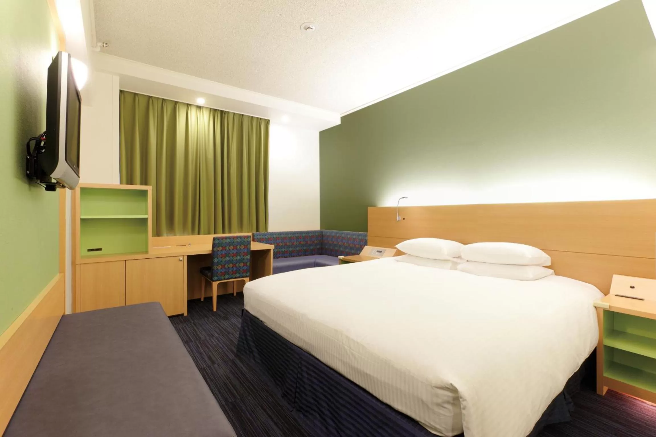 Comfort King Room - Main Building  - Non-Smoking in Hotel Nikko Narita