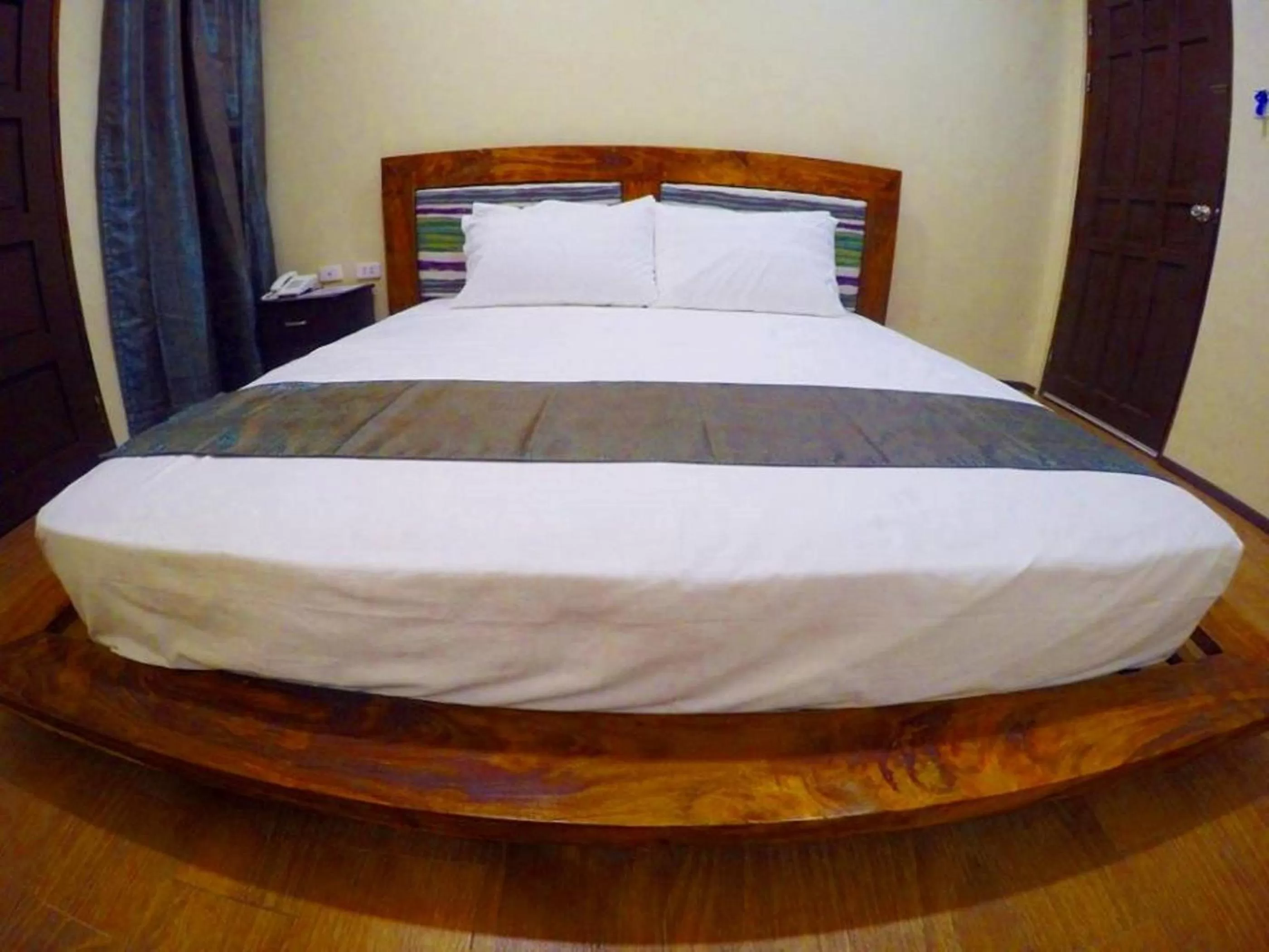 Suite Room in Golden Gate Suites