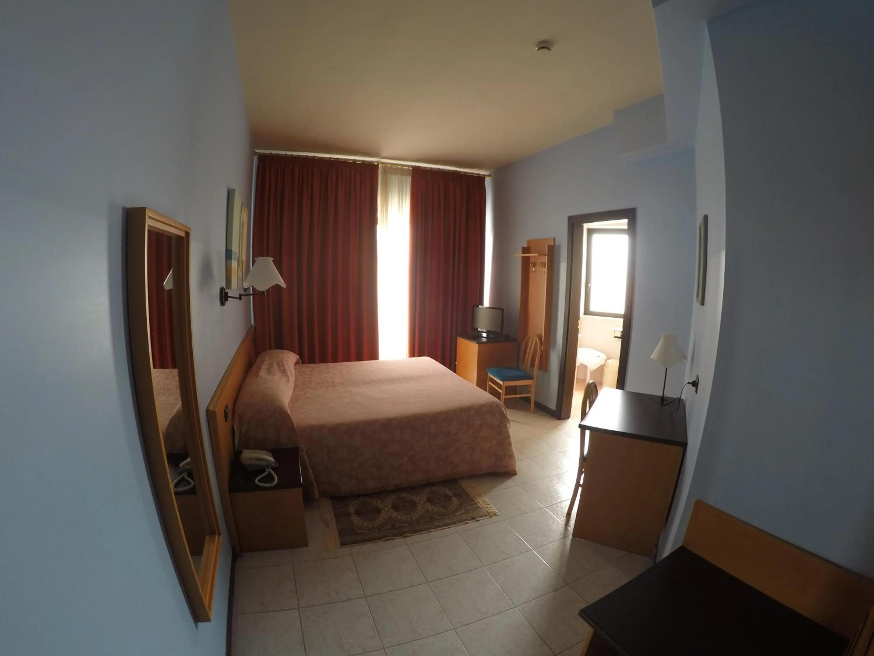 Deluxe Double or Twin Room with Balcony in Hotel Astoria