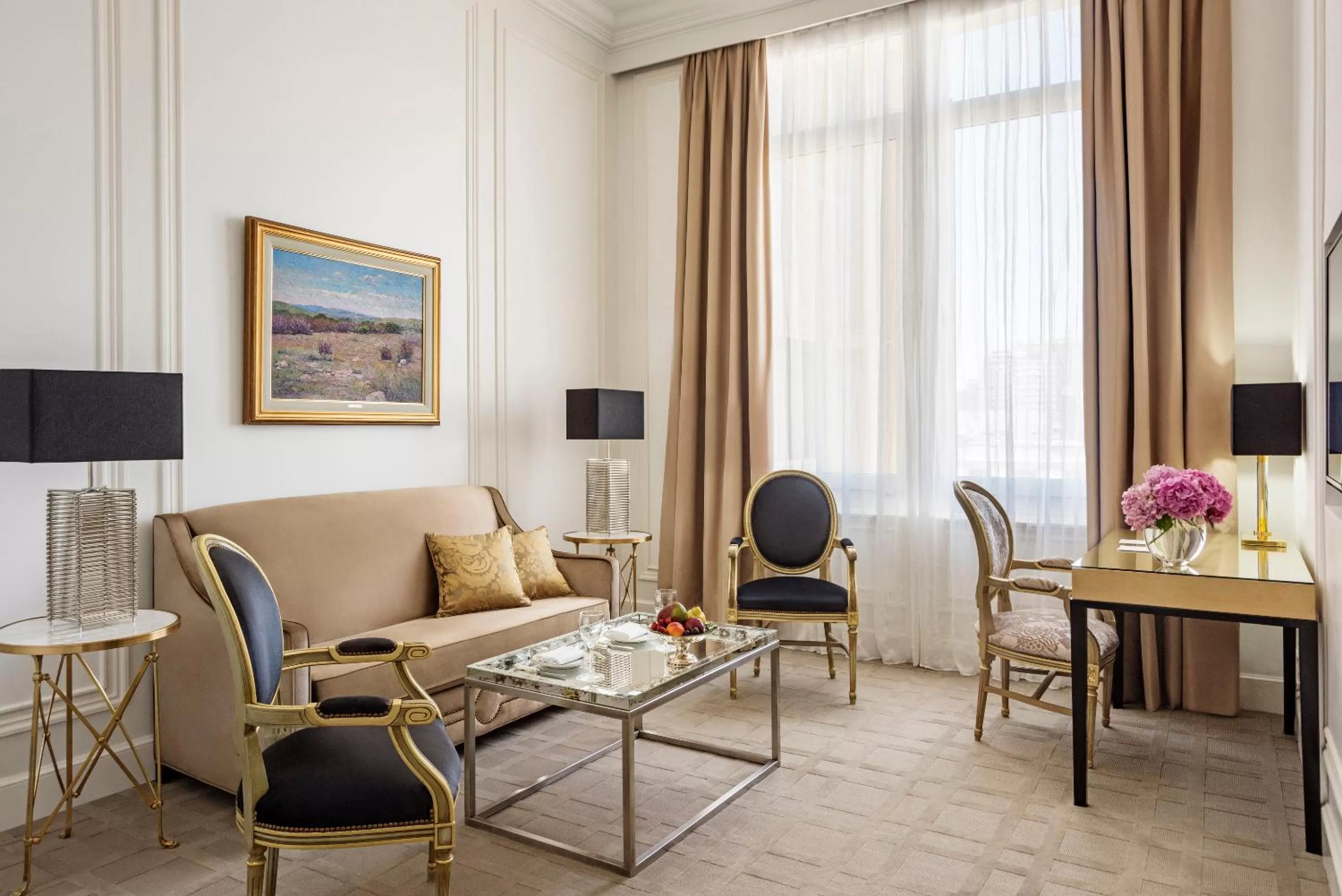 Executive One-Bedroom Suite in Alvear Palace Hotel - Leading Hotels of the World
