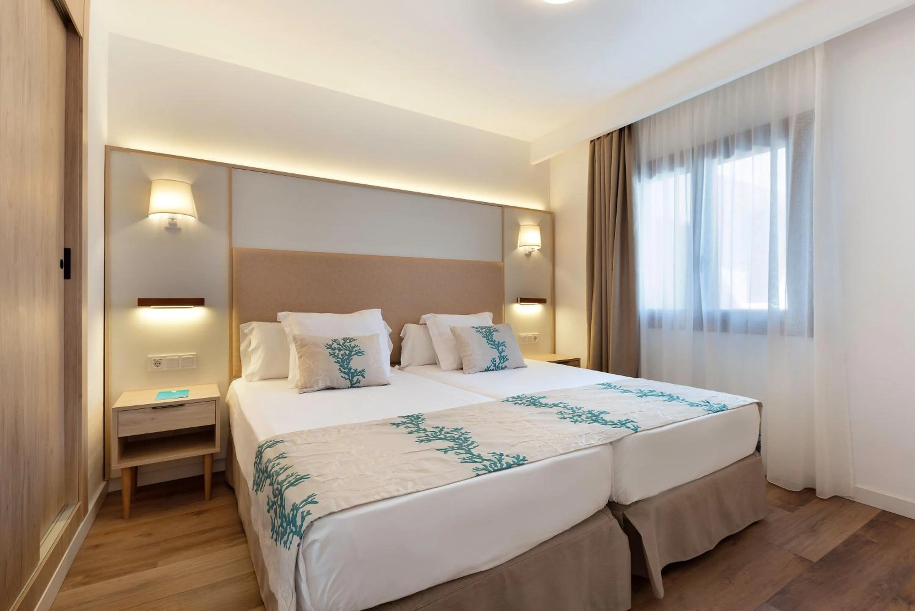 Suite 1 bedroom in Alua Suites Las Rocas