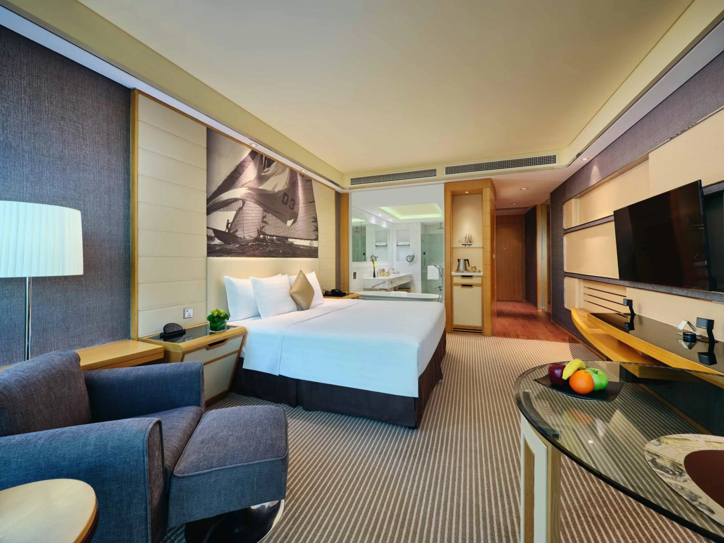 Premium King Room with Lounge Access - High Floor in Crowne Plaza Suzhou by IHG