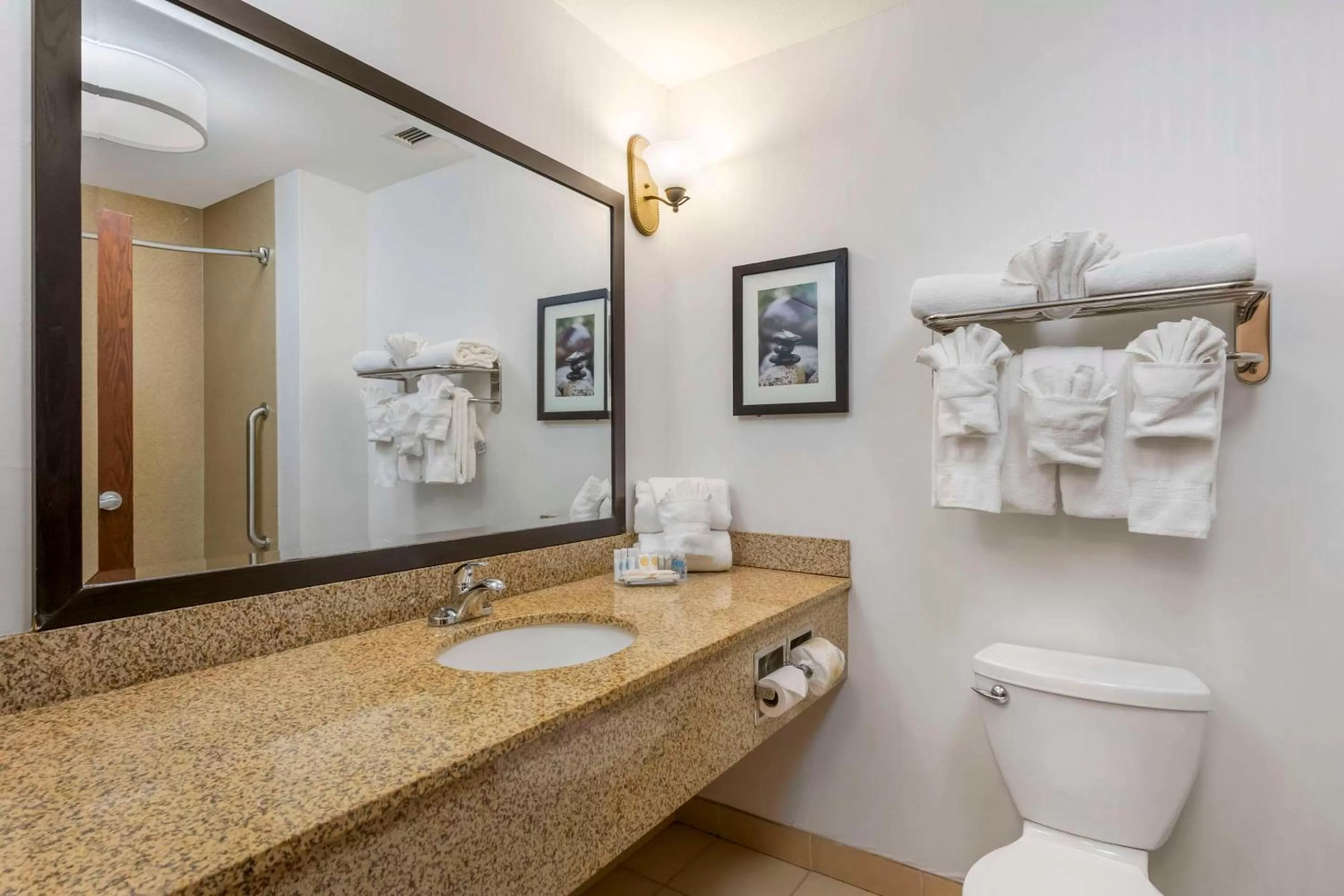 Family Suite in Comfort Suites Conference Center Rapid City