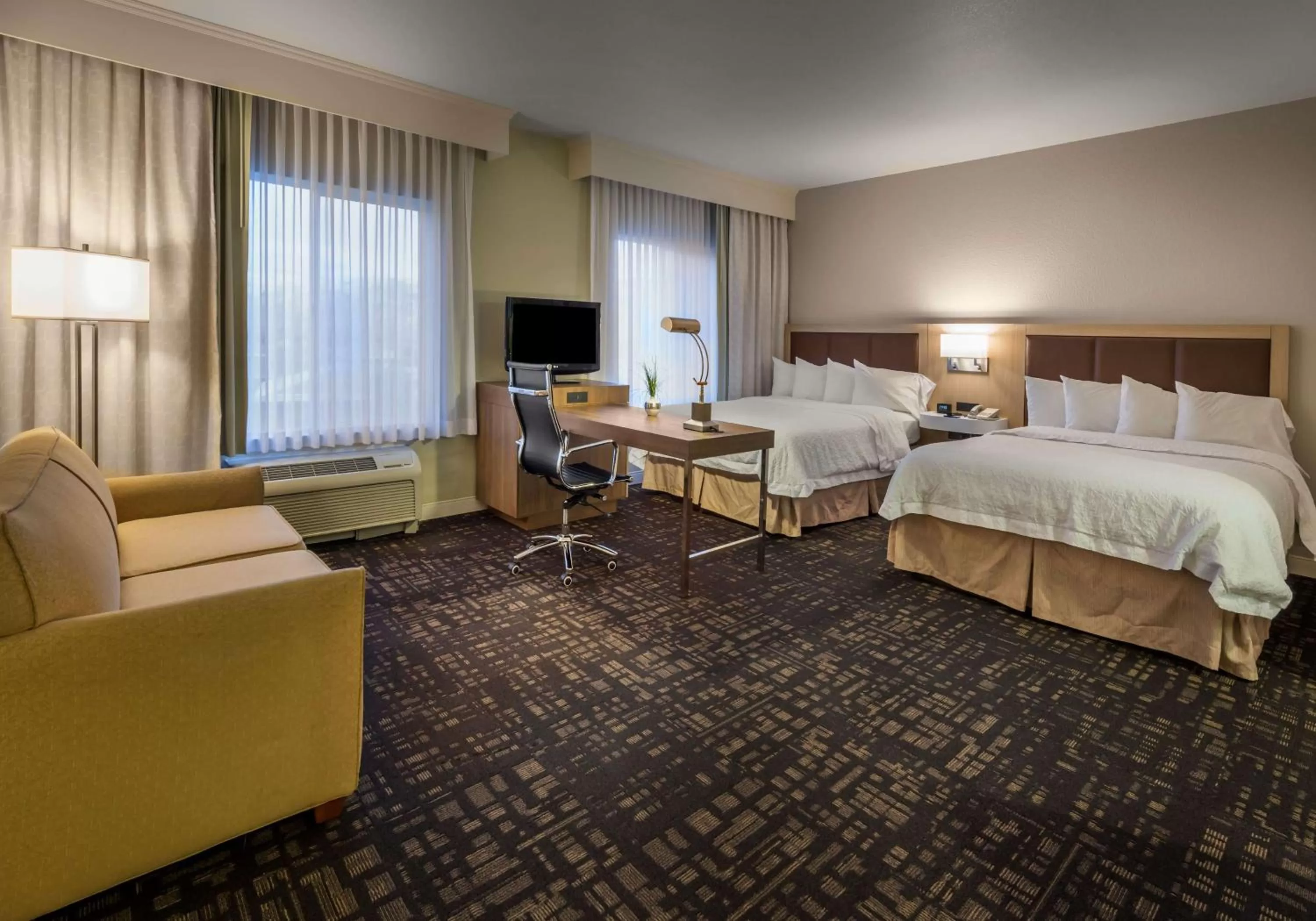 Queen Studio Suite with Two Queen Beds and Sofa Bed - Non-Smoking in Hampton Inn & Suites Reno