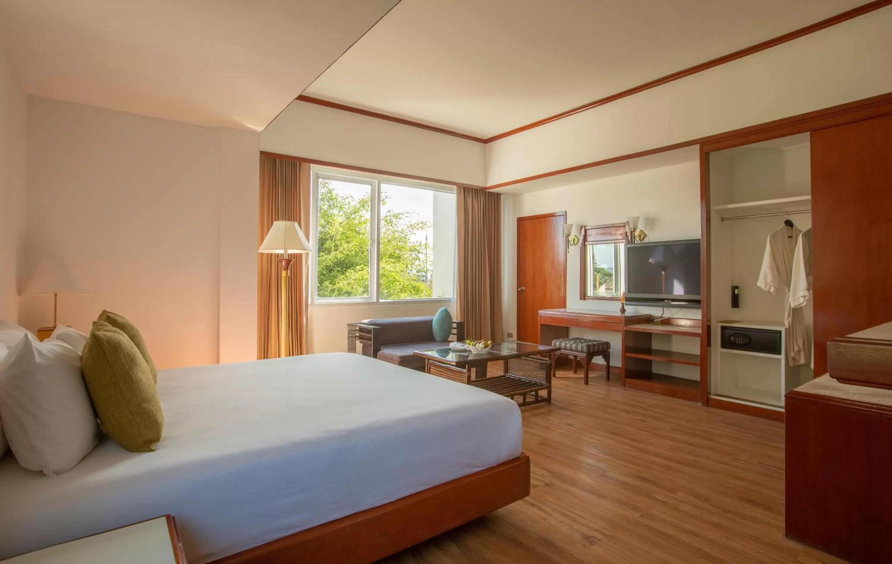 King Suite in Centra by Centara Hotel Mae Sot