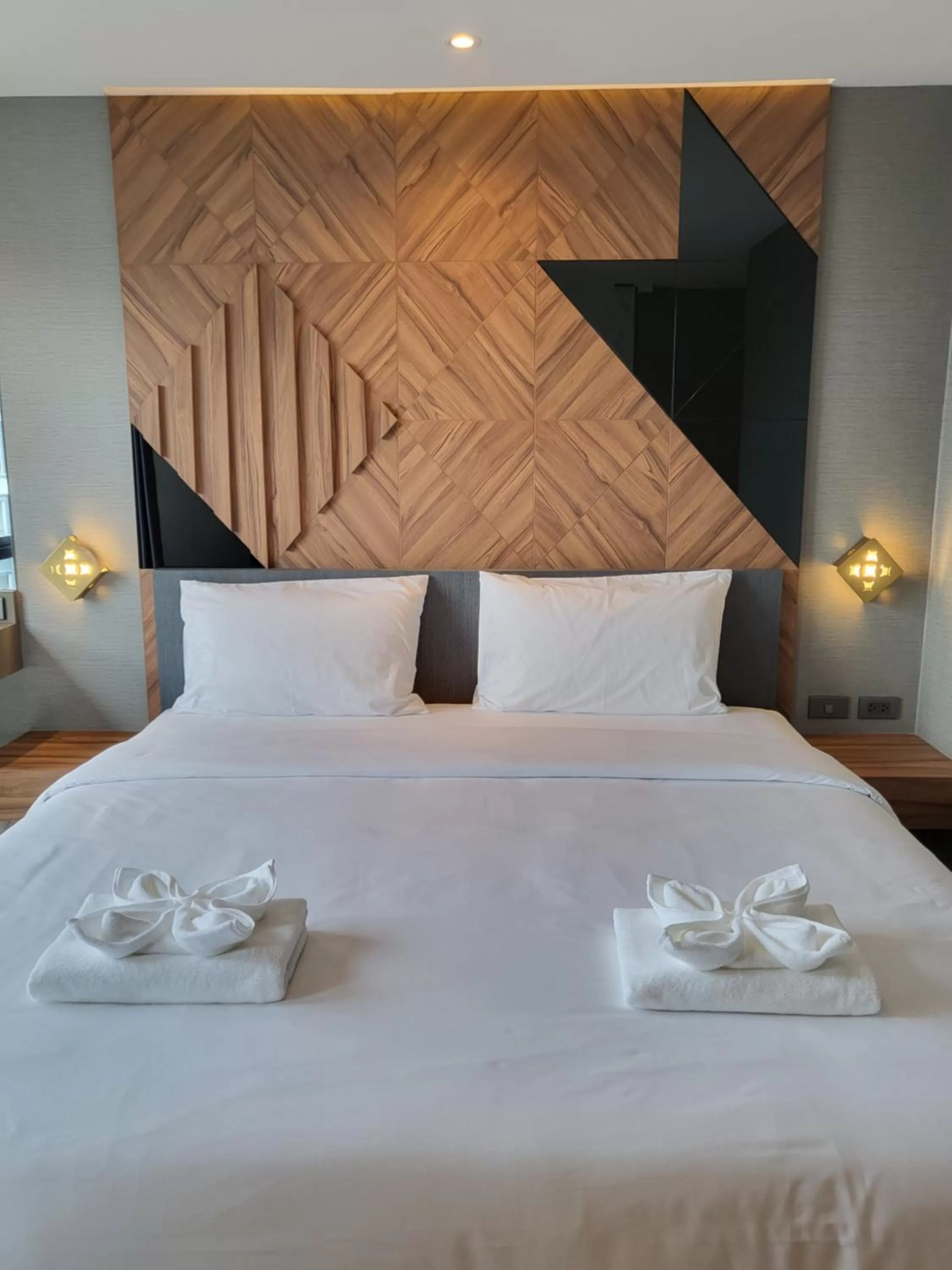 Budget Double Room in S3 Siam Bangkok Hotel