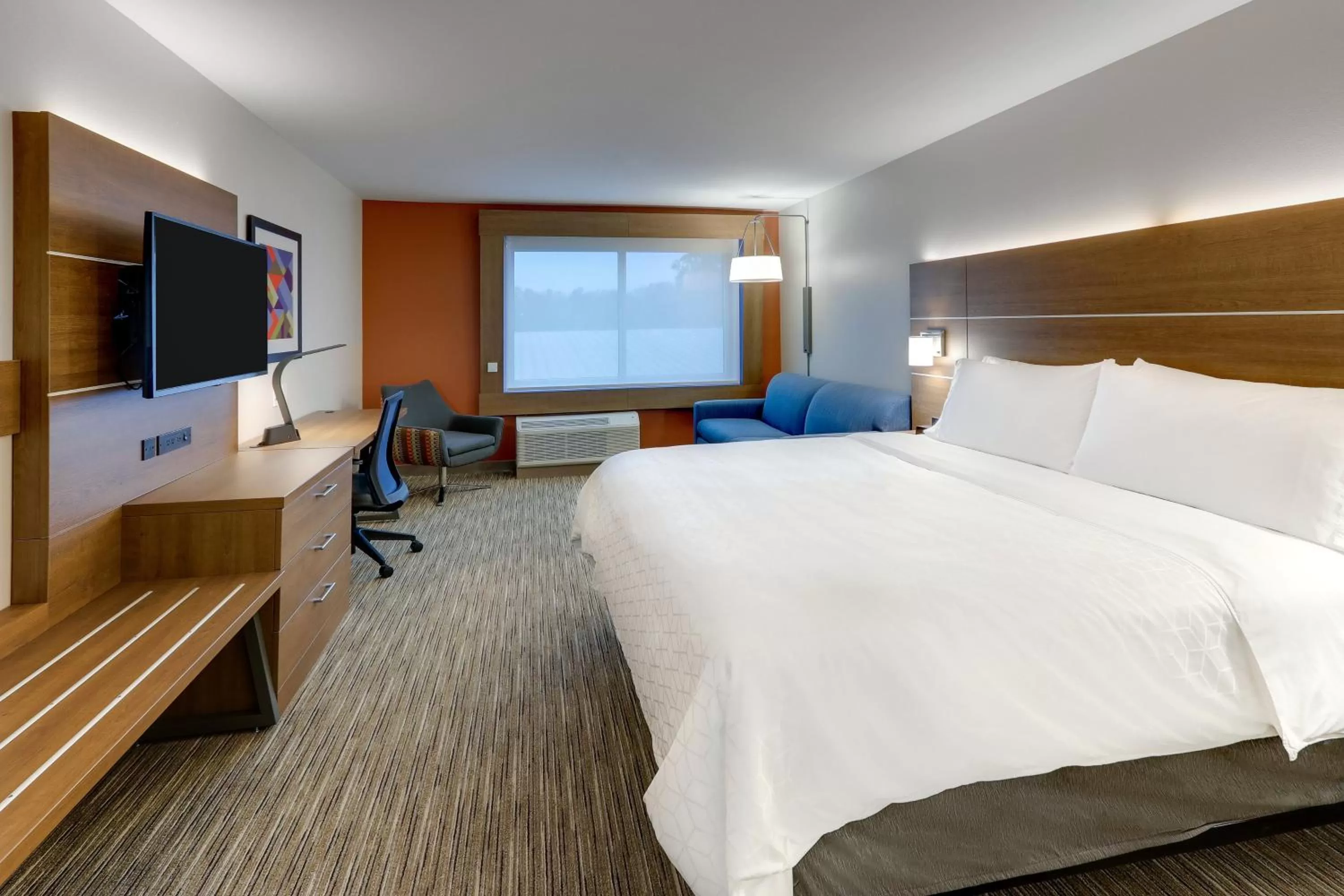 King Suite in Holiday Inn Express & Suites - Middletown - Goshen by IHG