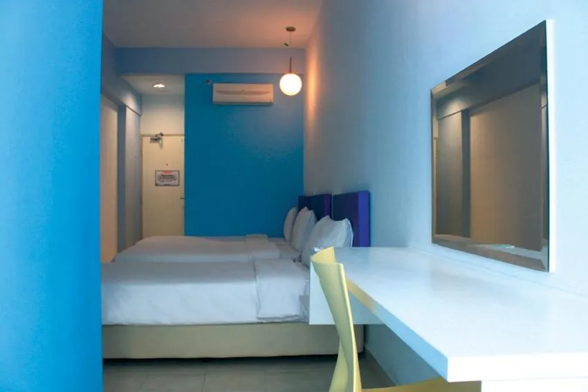 Deluxe Queen Room with Two Queen Beds in YY38 Hotel