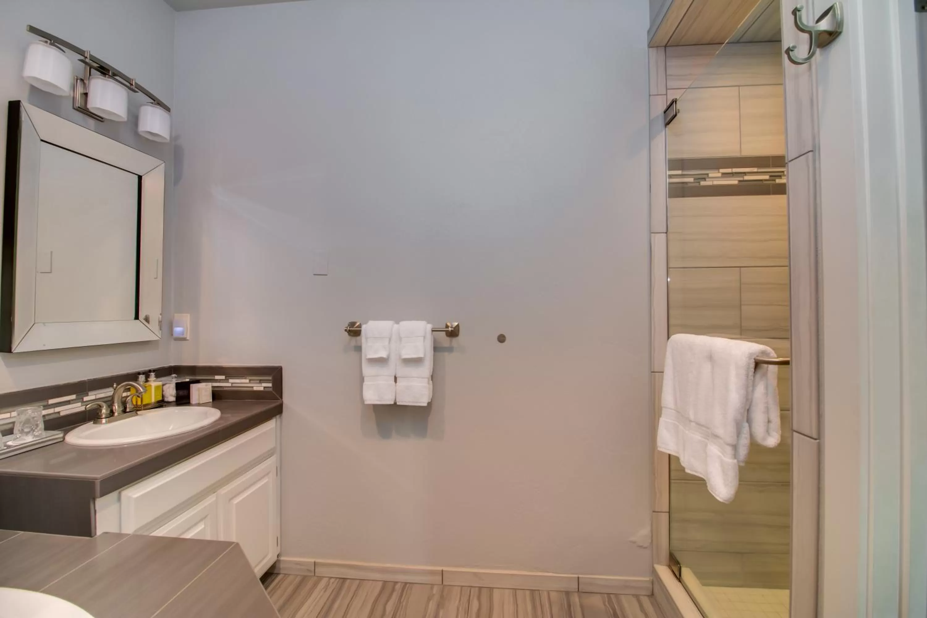 Suite with Garden View in Winchester Inn