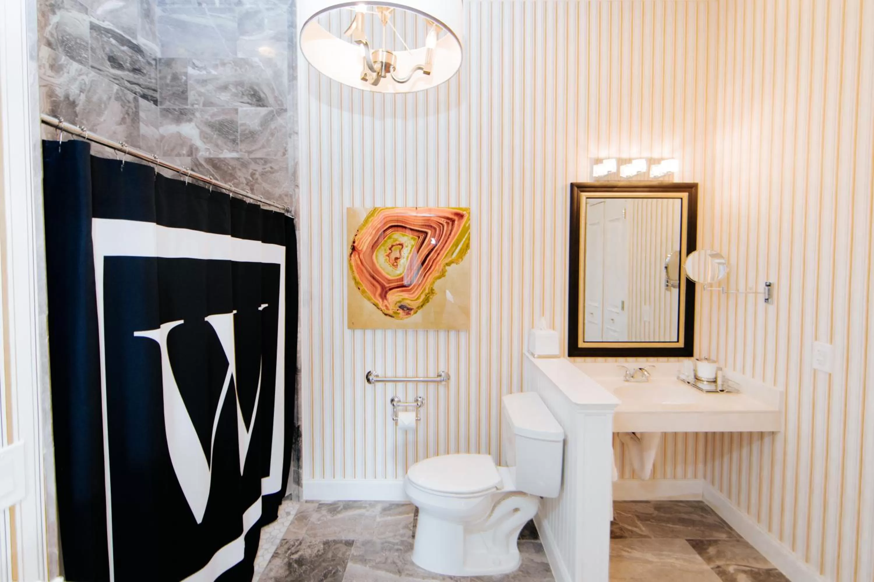 King Room - Disability Access in The William Boerne