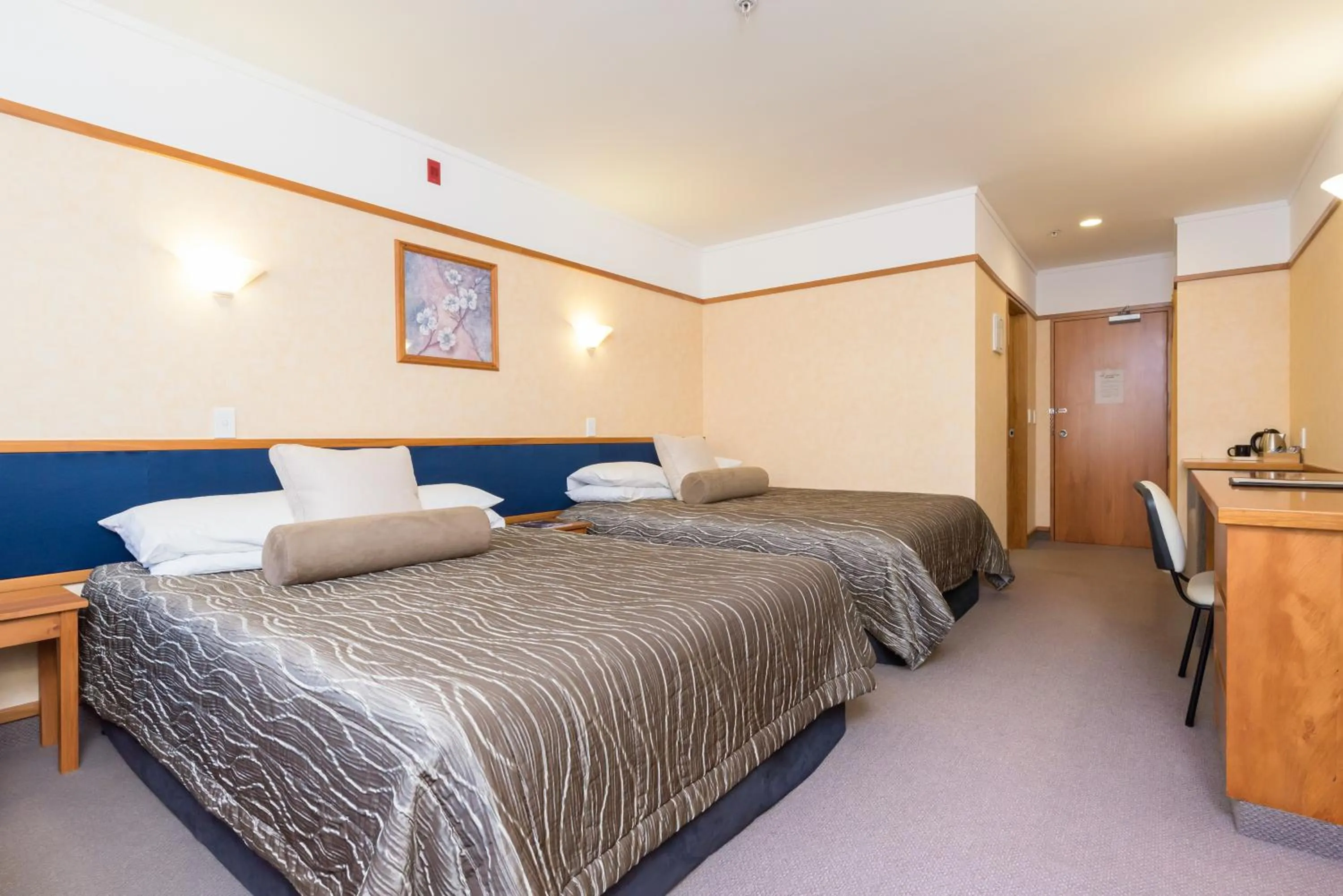Standard Twin Room in Distinction Hamilton Hotel & Conference Centre