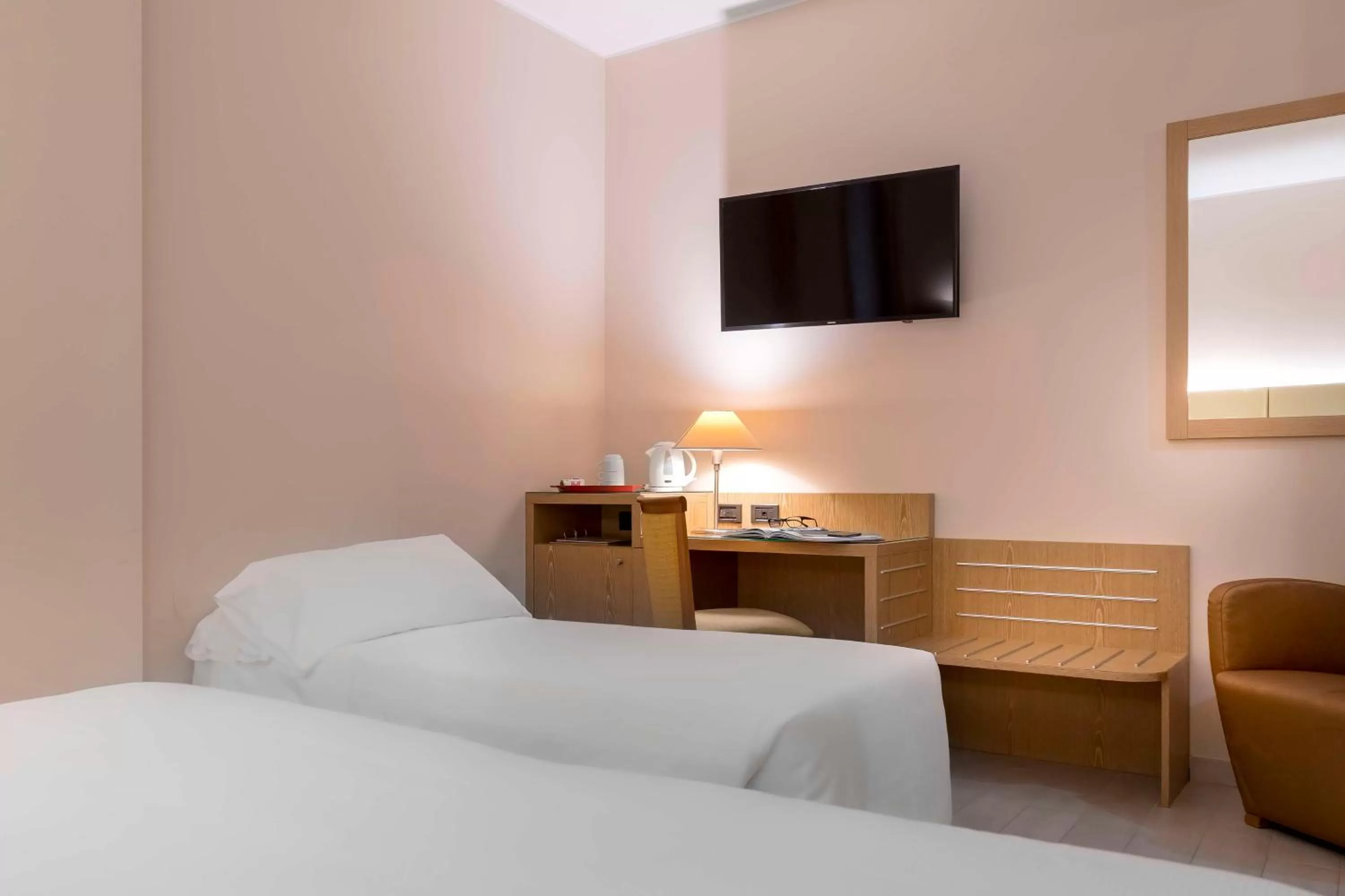 Comfort Triple Room in Best Western Cavalieri Della Corona