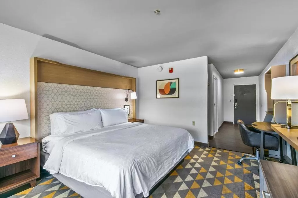 Standard  Room in Holiday Inn Express Hotel & Suites Lucedale, an IHG Hotel