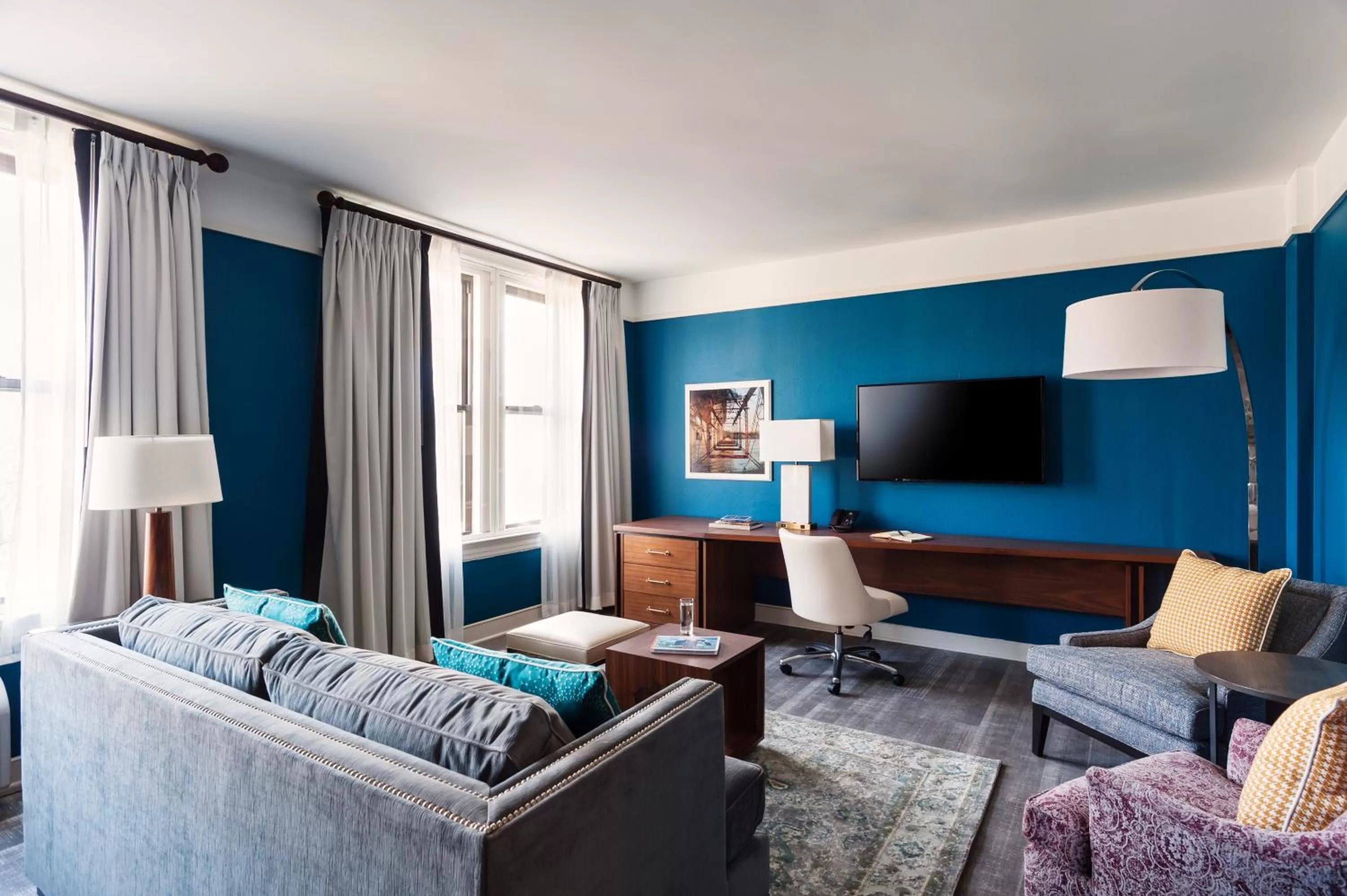 Roomy King Suite in The Commonwealth