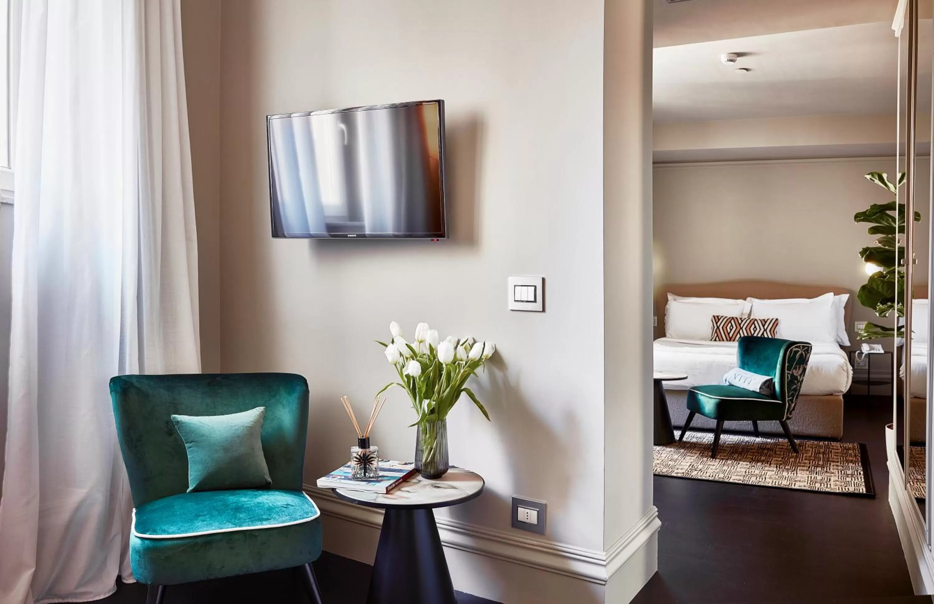 Suite in HOTEL VITE - By Naman Hotellerie