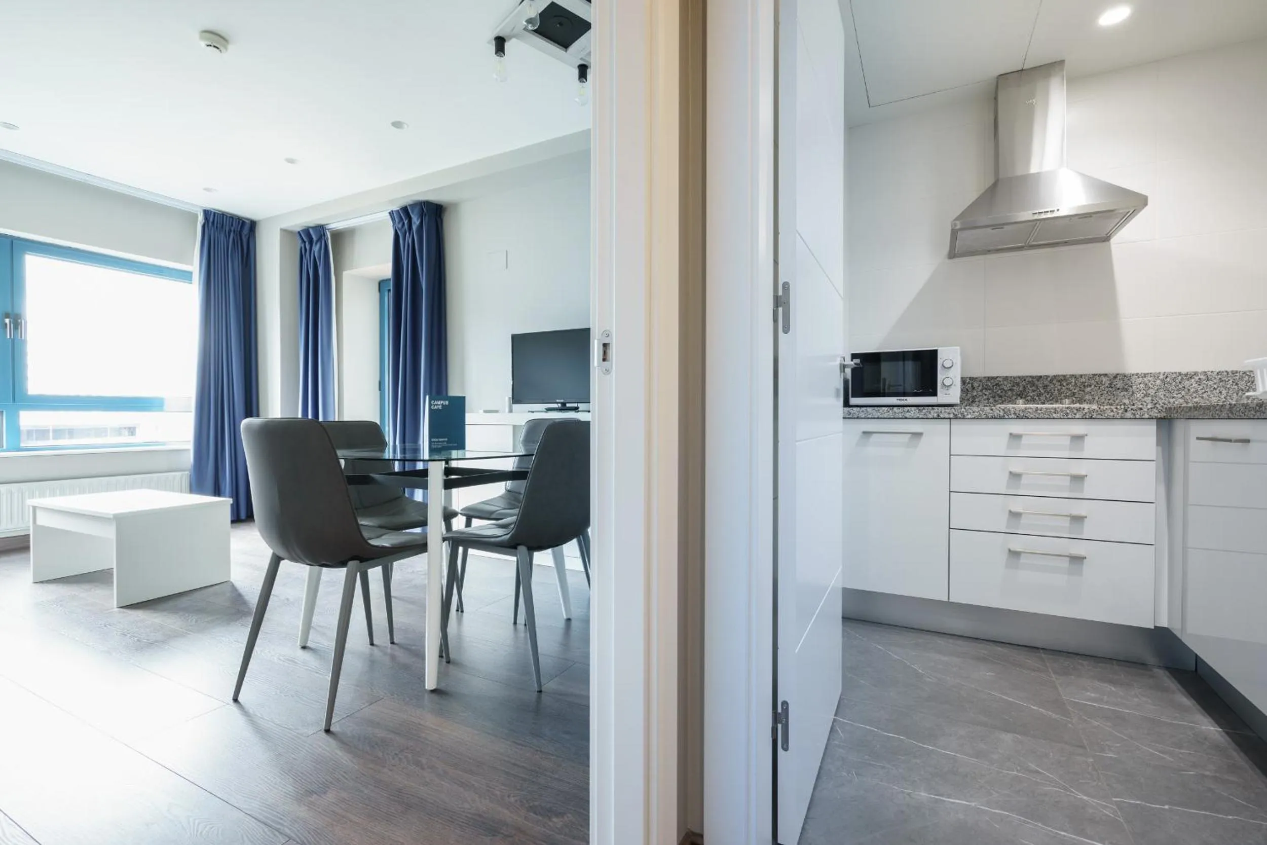 Apartment with Terrace in Aparthotel Campus