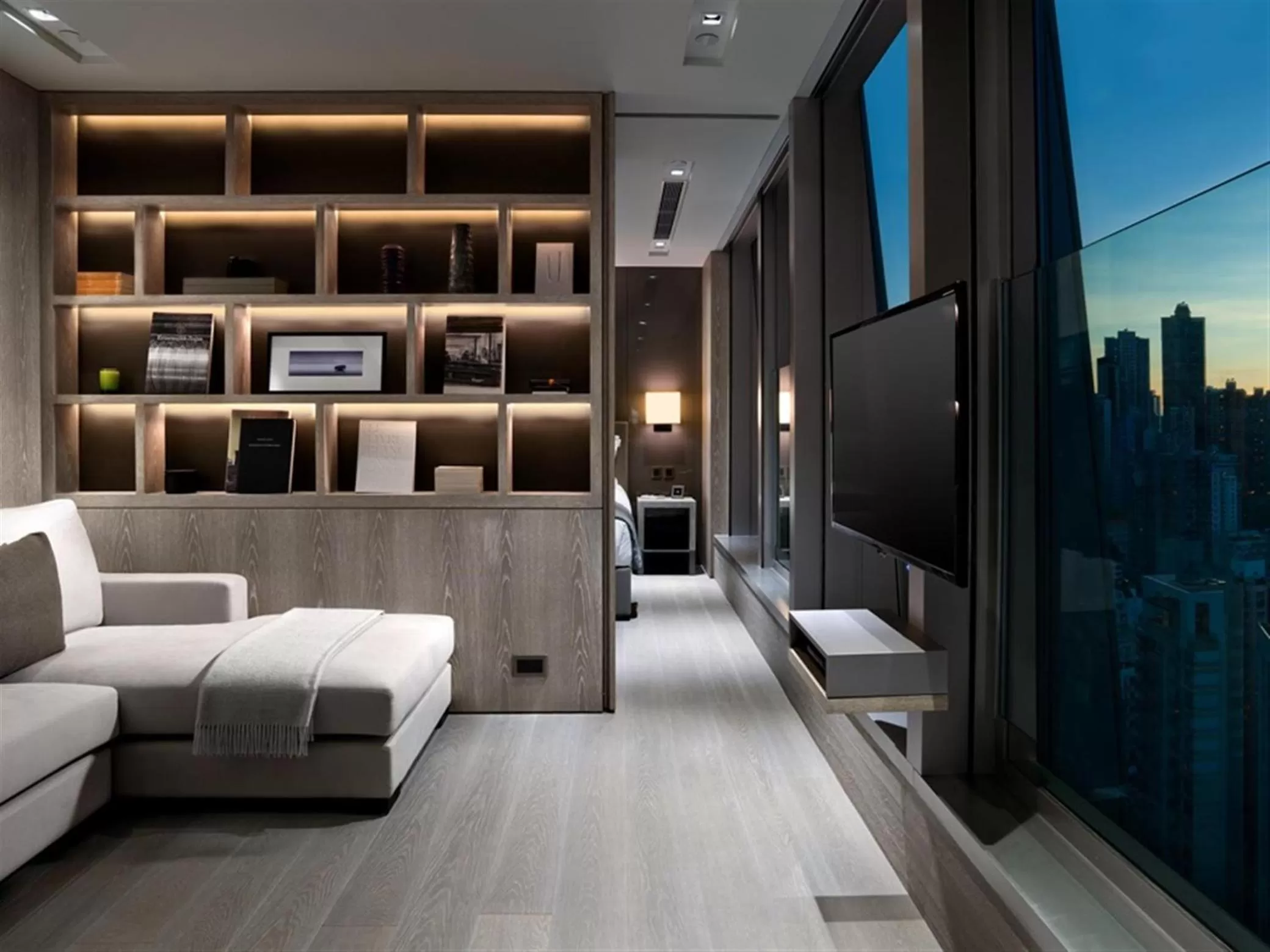  Harbor & City View Suite in One96