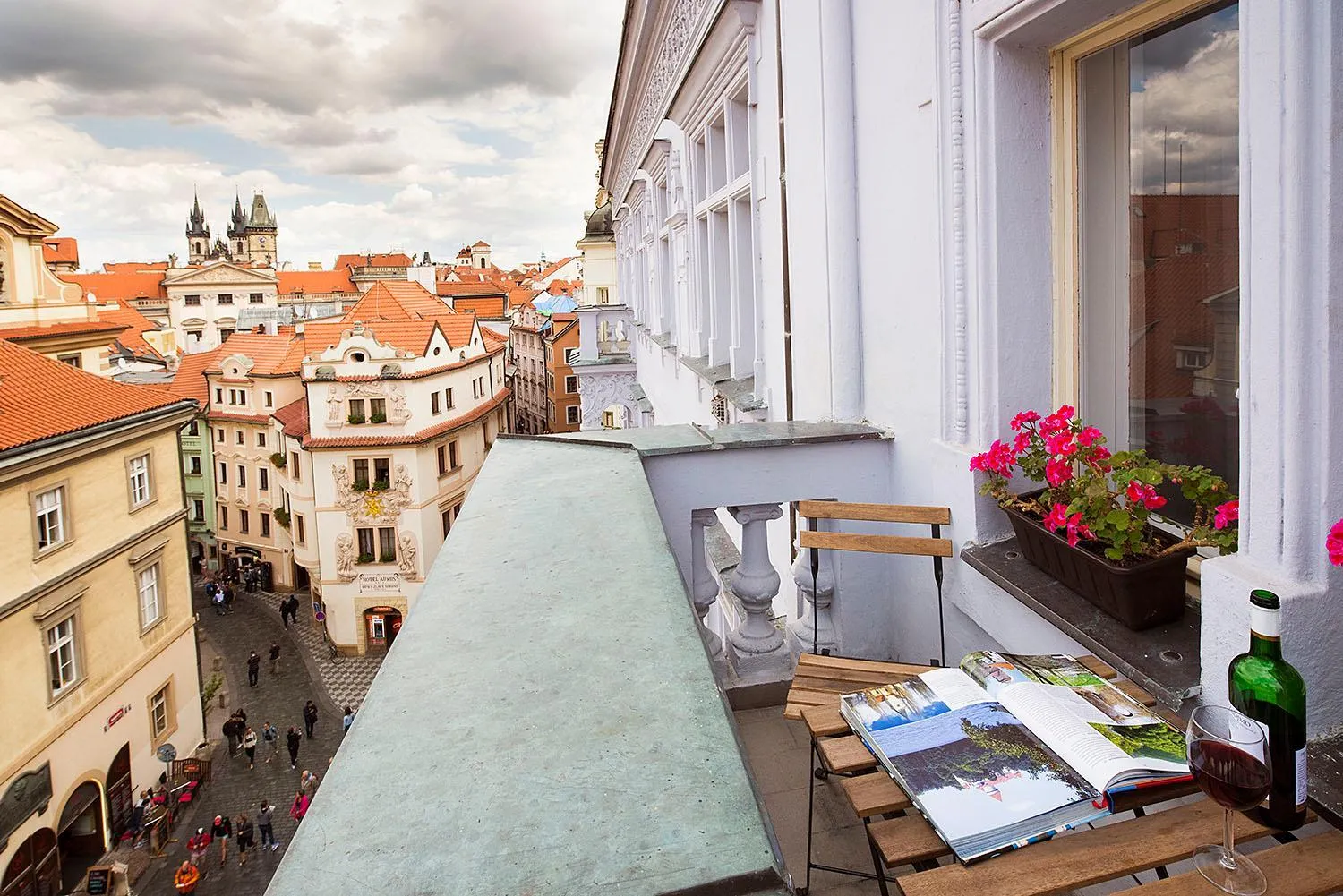 Two-Bedroom Apartment with Balcony in Royal Road Residence