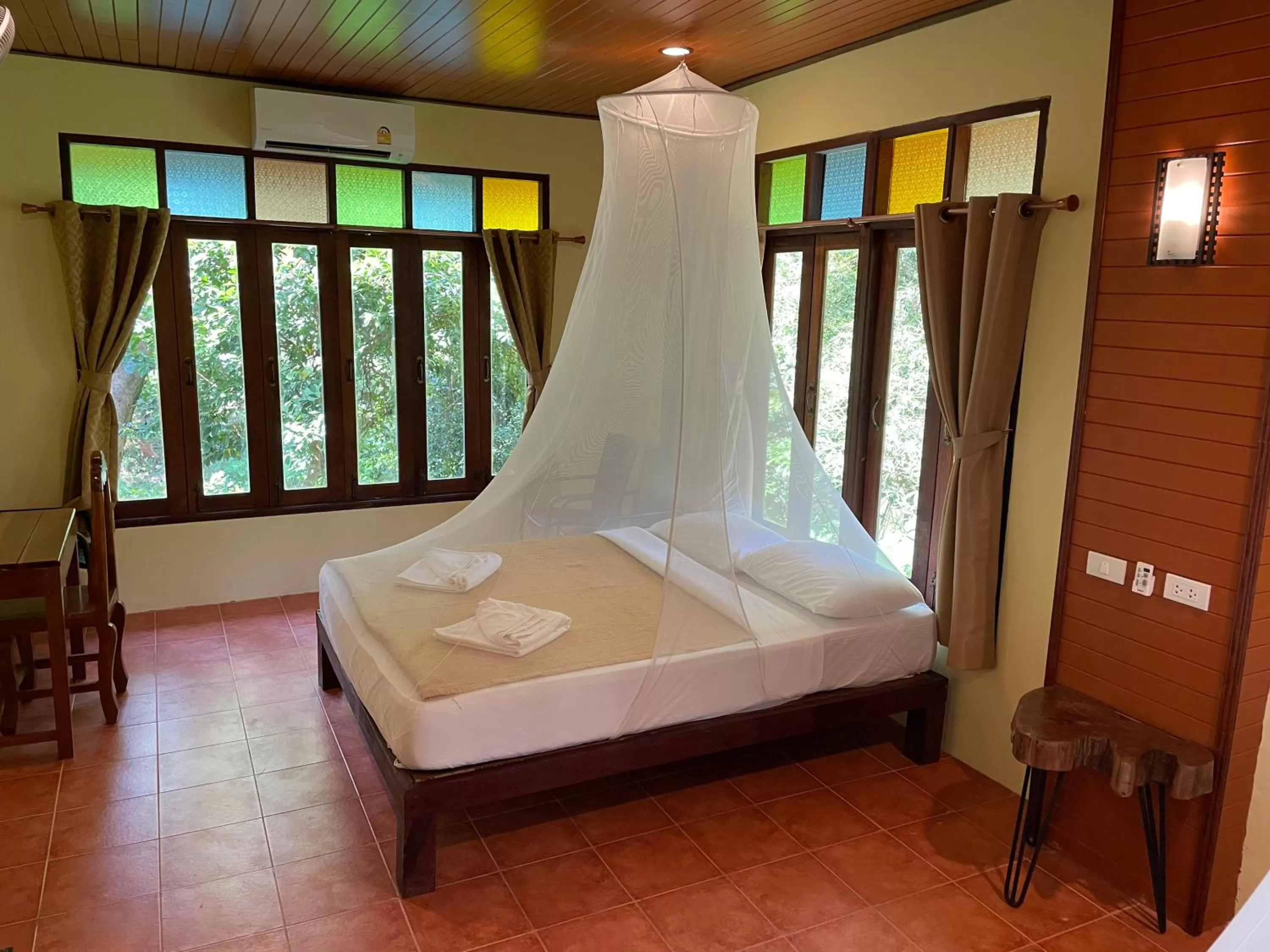 Deluxe Double Room - single occupancy in Art's Riverview Lodge