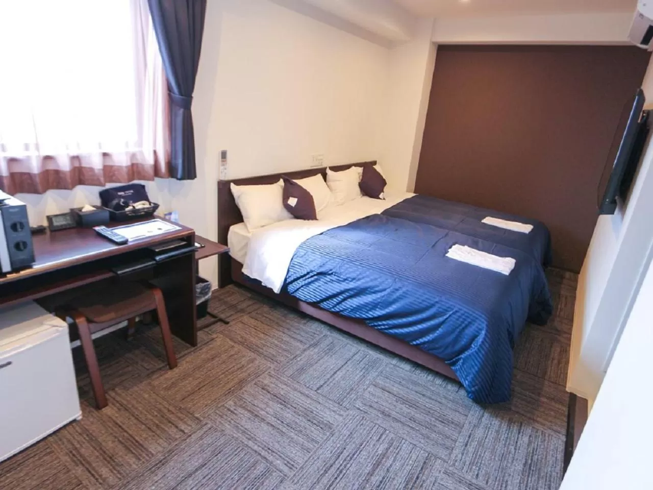 Twin Room - single occupancy - Smoking in HOTEL LiVEMAX Chiba-Ekimae