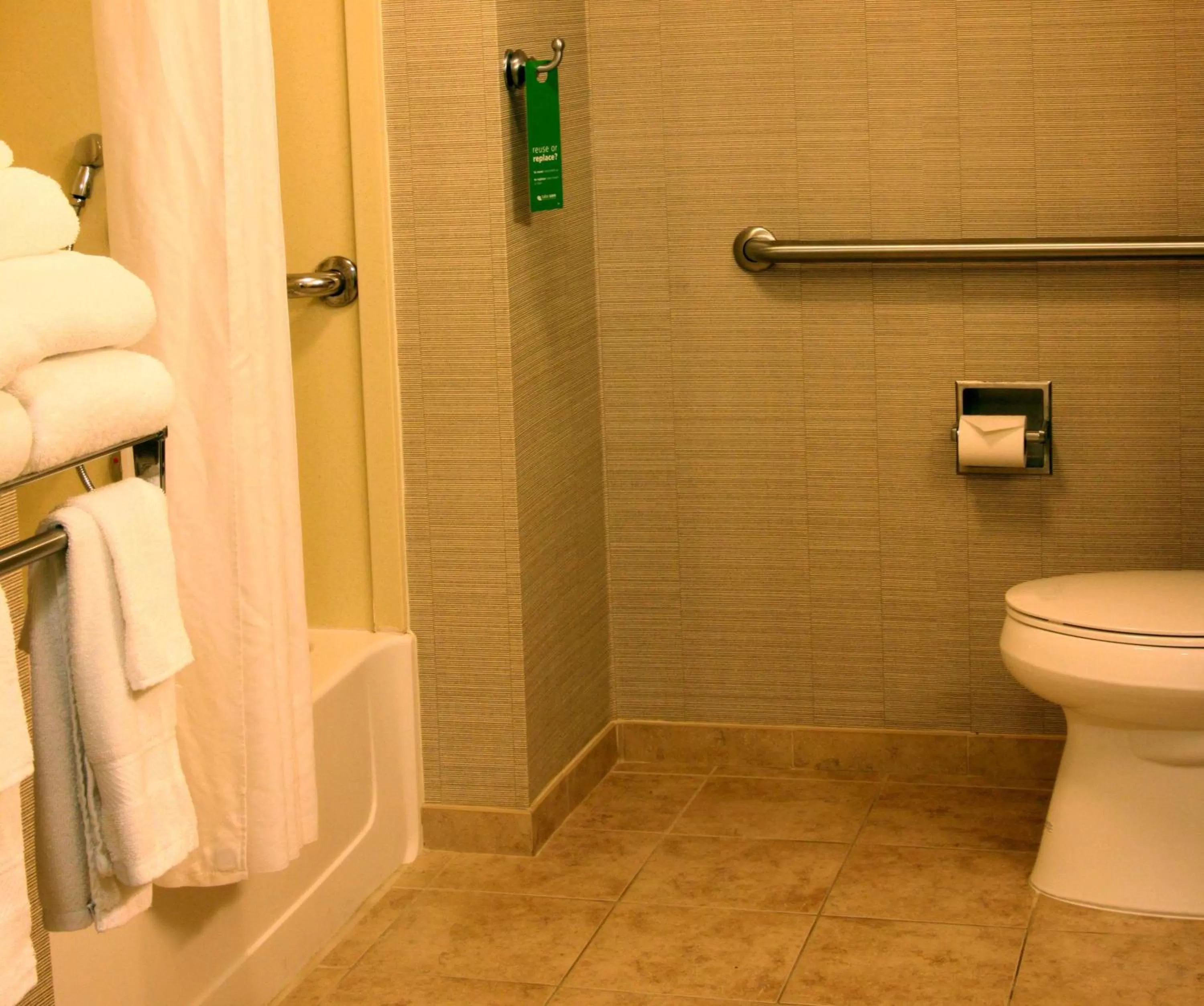 King Room - Hearing Accessible/Non-Smoking  in Hampton Inn & Suites Paducah