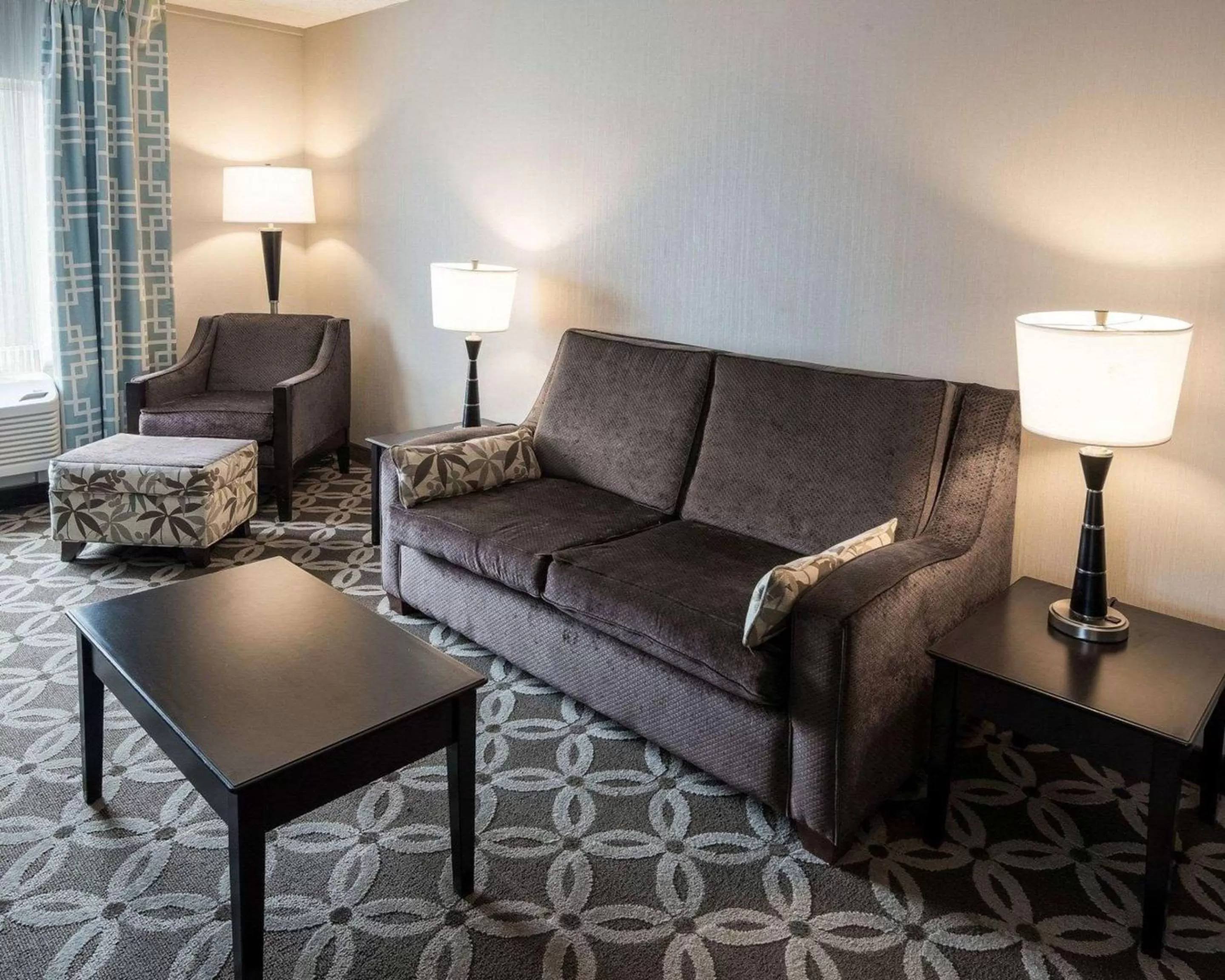 One King Bed Suite in Comfort Inn Rehoboth Beach