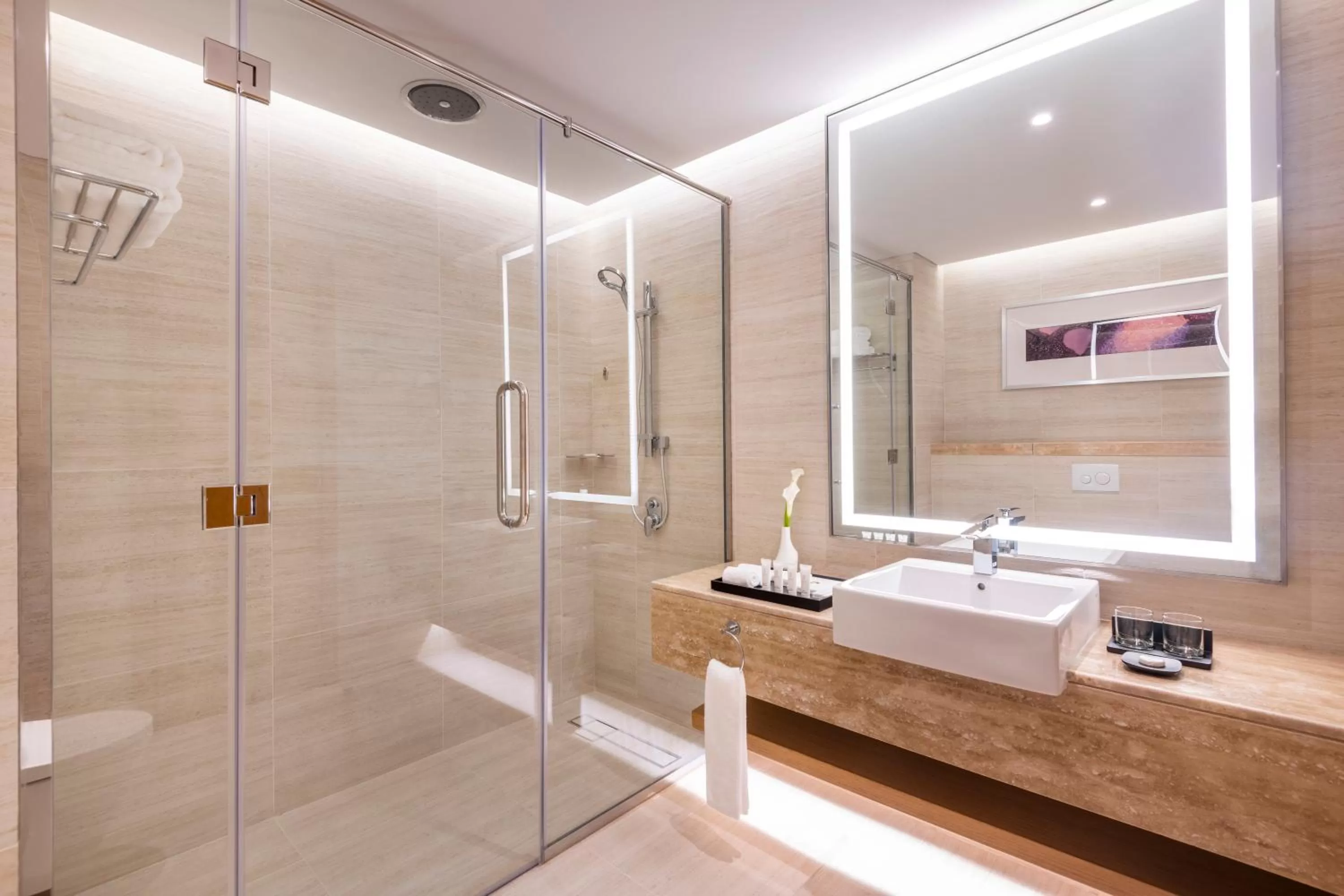 Deluxe King Room in Jouri a Murwab hotel Doha