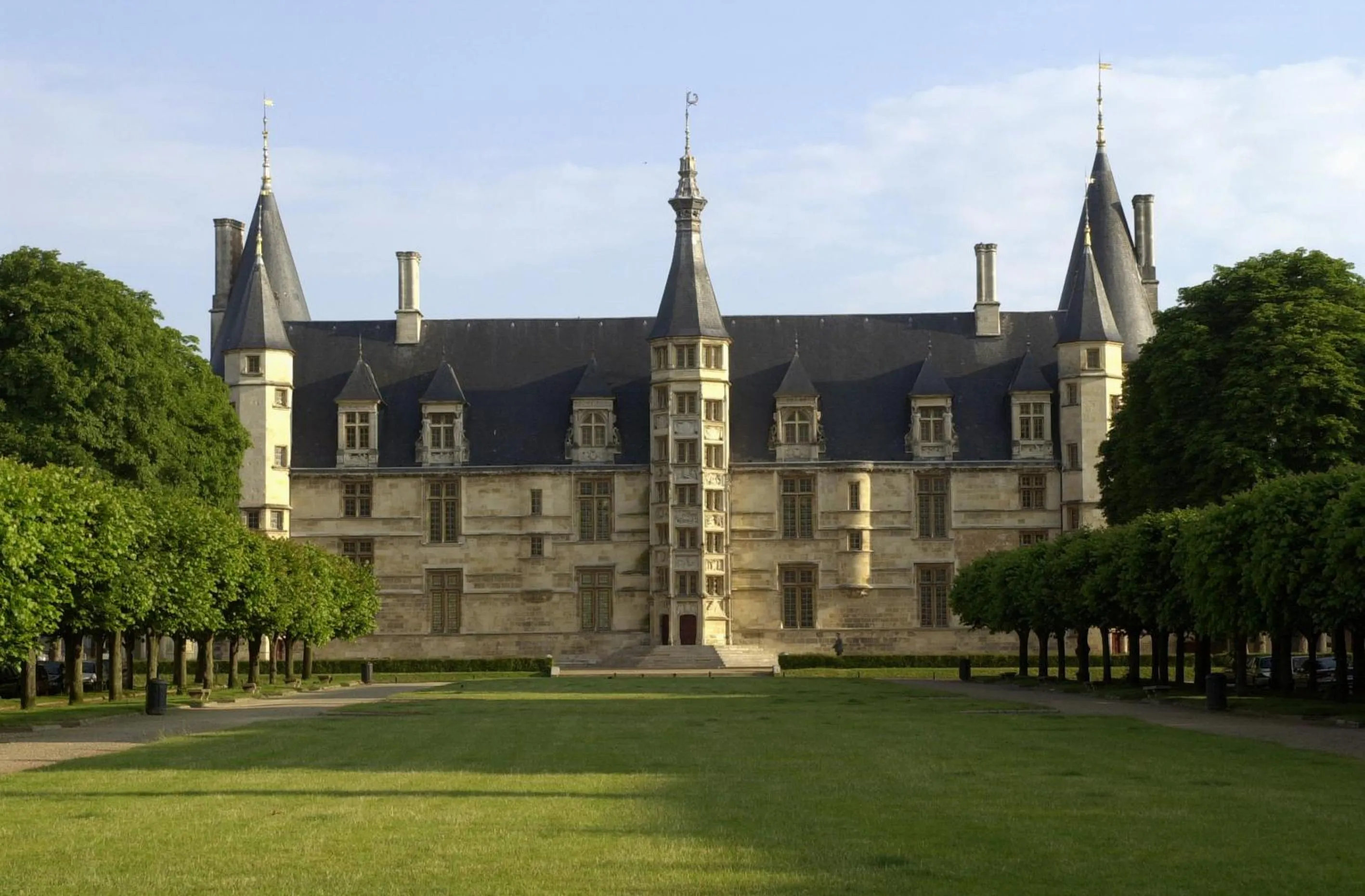 Area and facilities in Kyriad Hotel Nevers Centre
