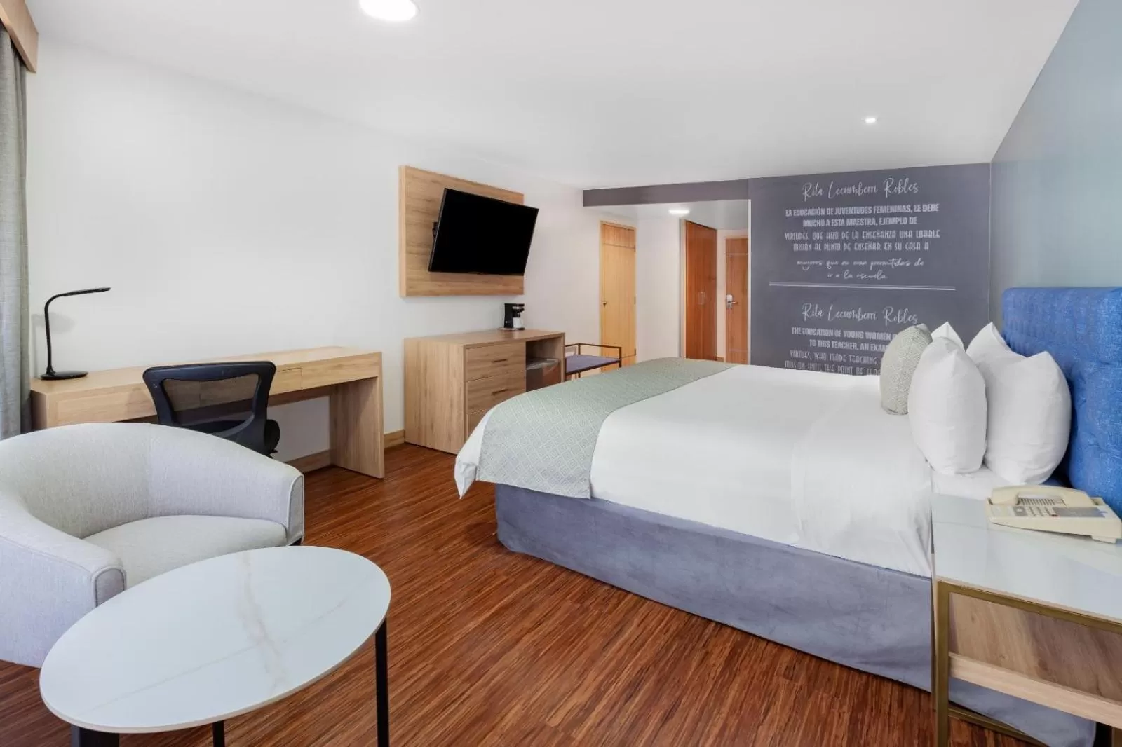 Business King Suite - Non-Smoking in TRYP by Wyndham Guayaquil Airport