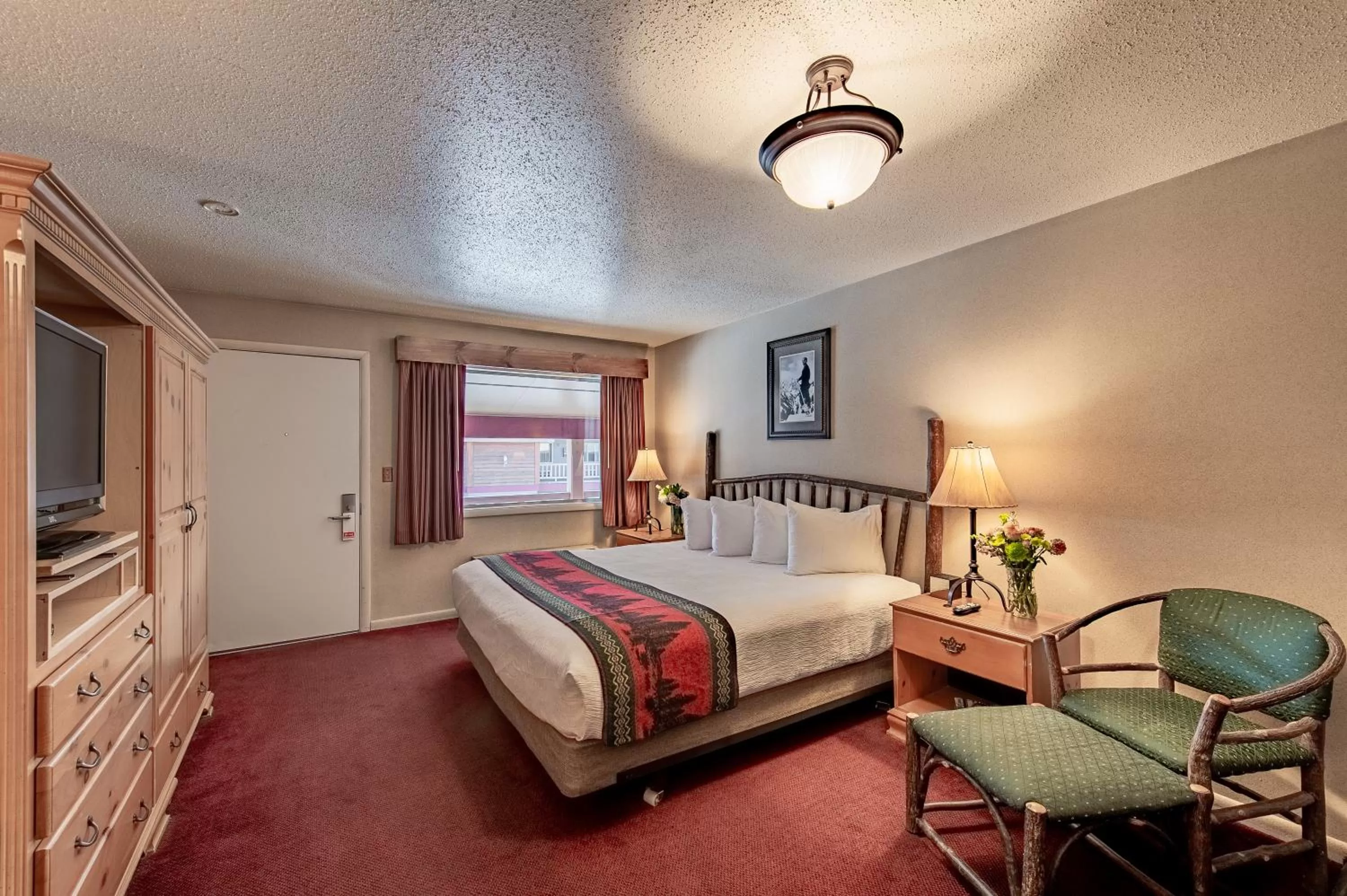 Deluxe King Studio in Antler Inn