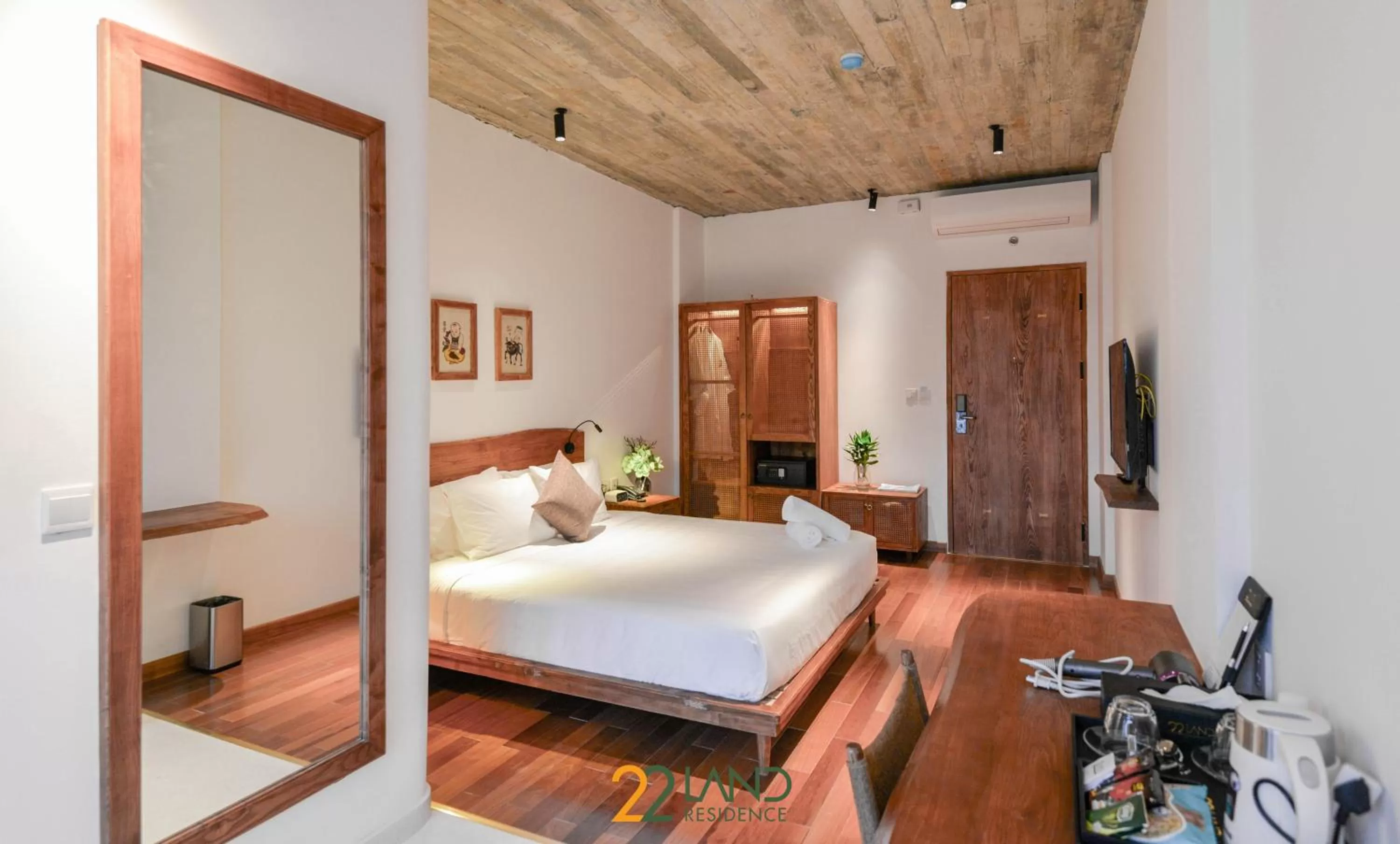 Standard King Room in 22Land Hotel & Residence