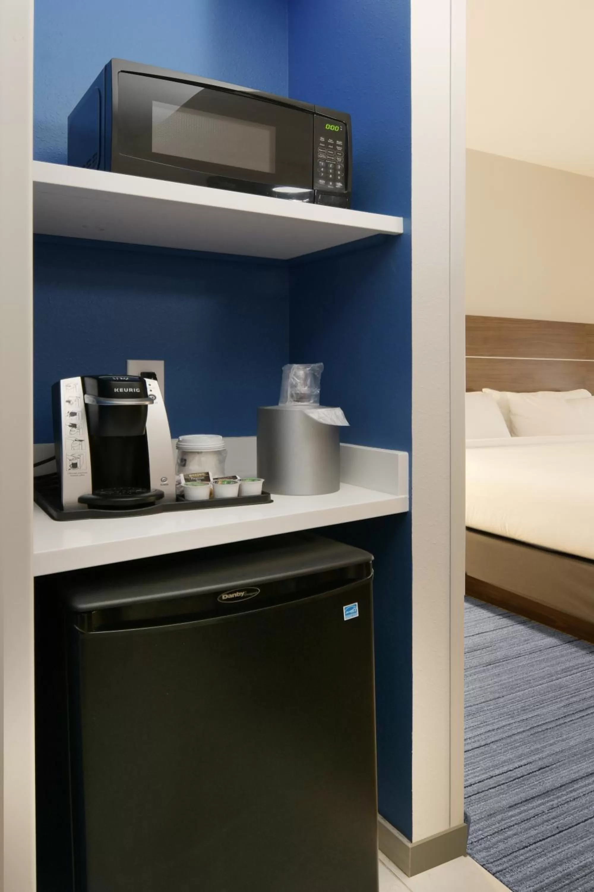 King Suite - Communication Accessible in Holiday Inn Express & Suites - Williamstown - Glassboro by IHG