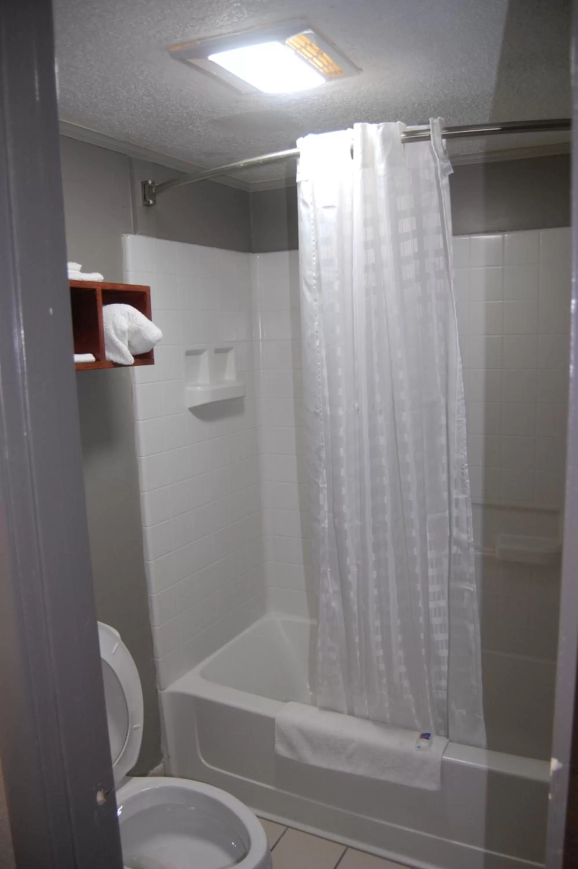 Deluxe Queen Room with Two Queen Beds - single occupancy - Non-Smoking in Motel 6-Tupelo, MS - Downtown