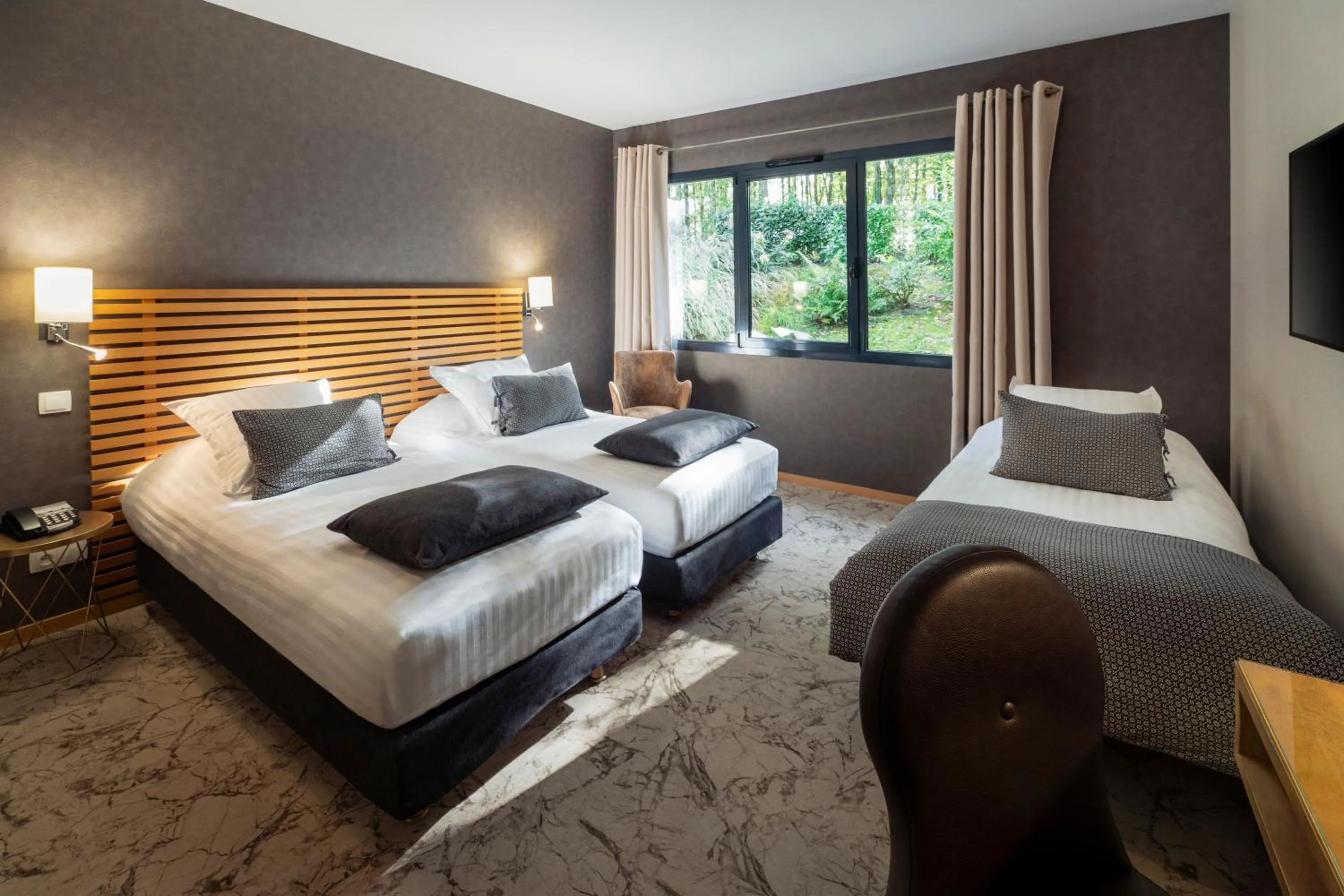 Family Room - Non-Smoking in Best Western Plus Hotel De La Regate