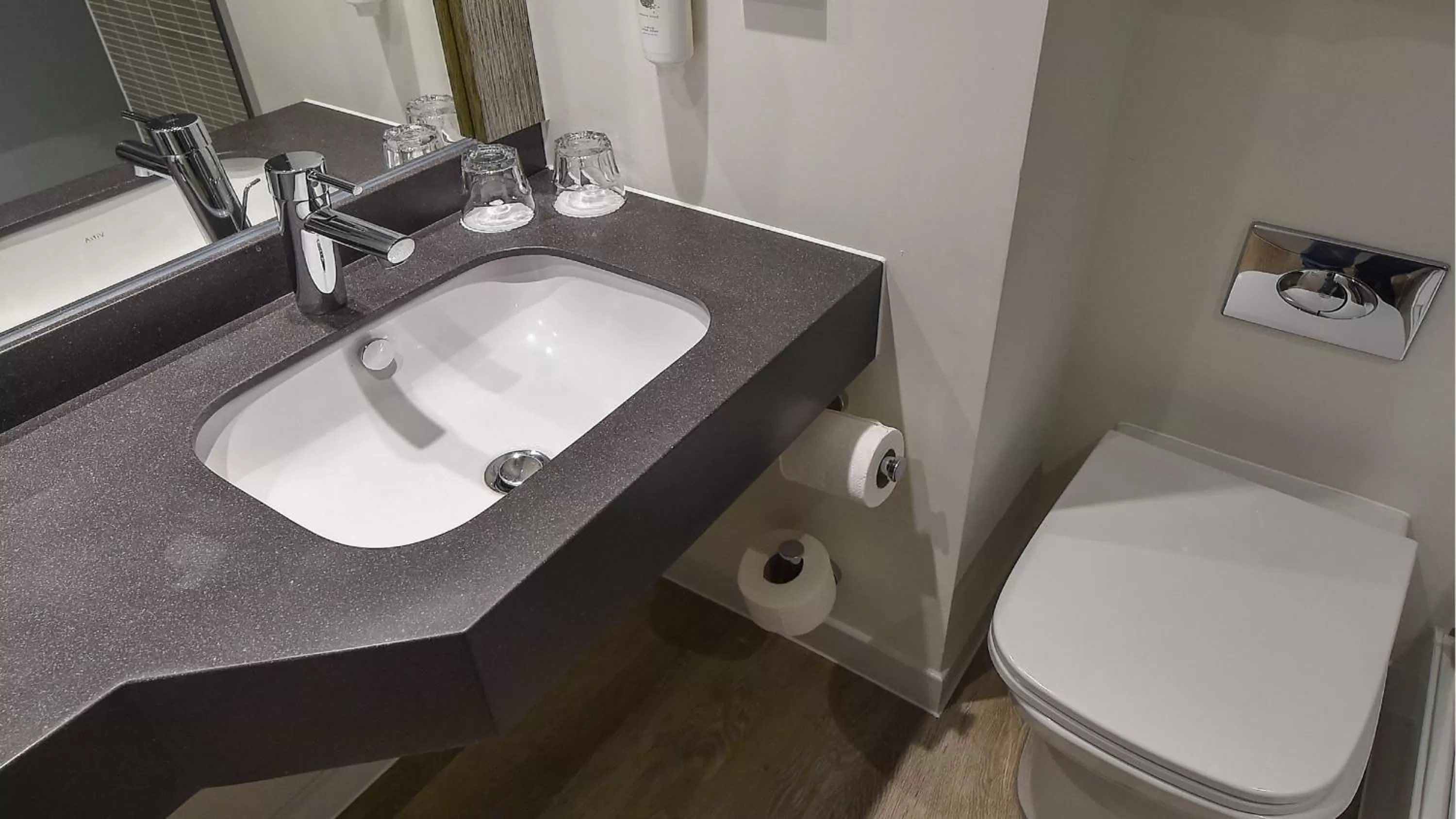 Standard Room with Two Single Beds in Holiday Inn Derby/Nottingham by IHG