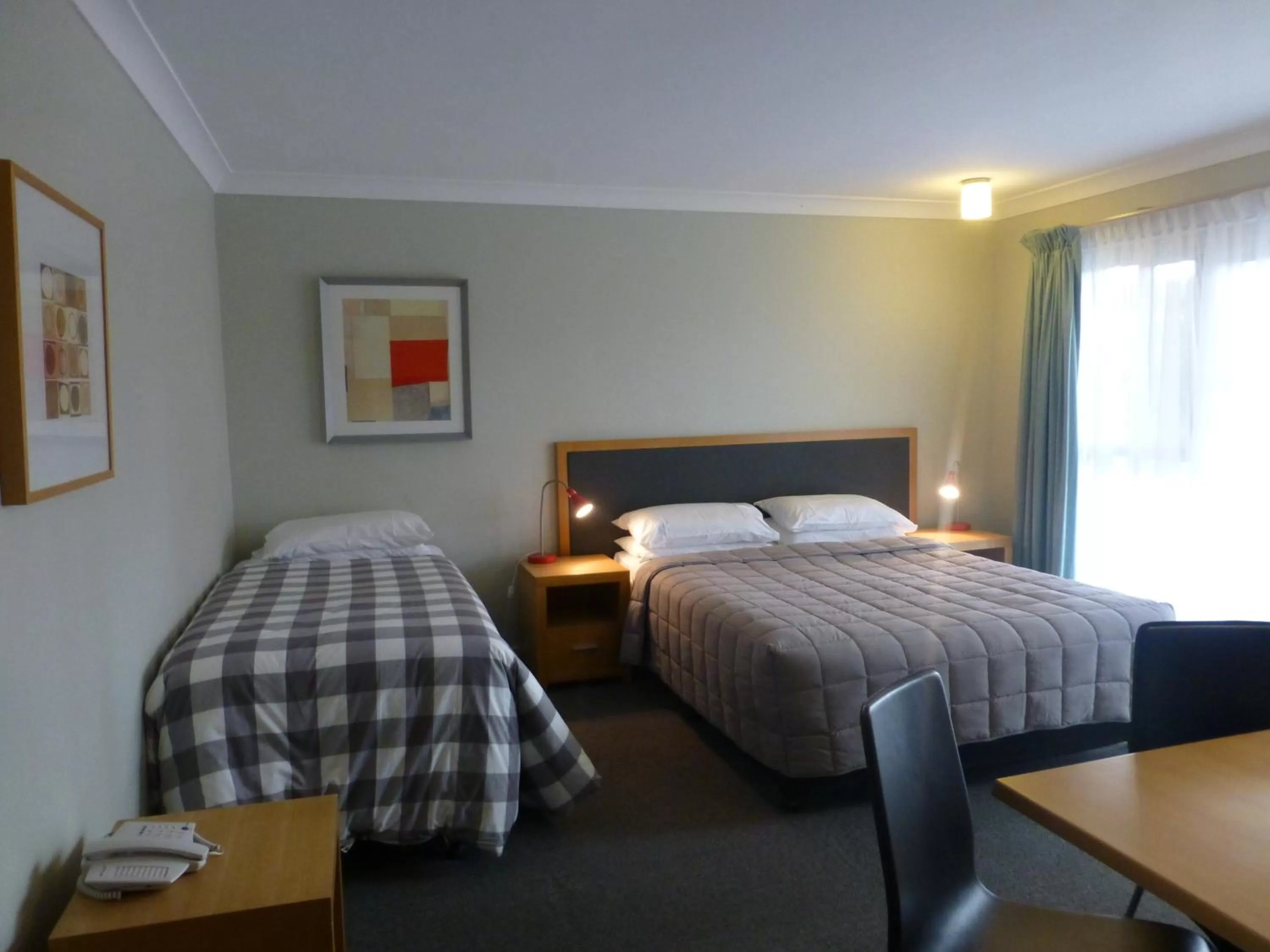 Standard Family Room in Park Ridge Retreat