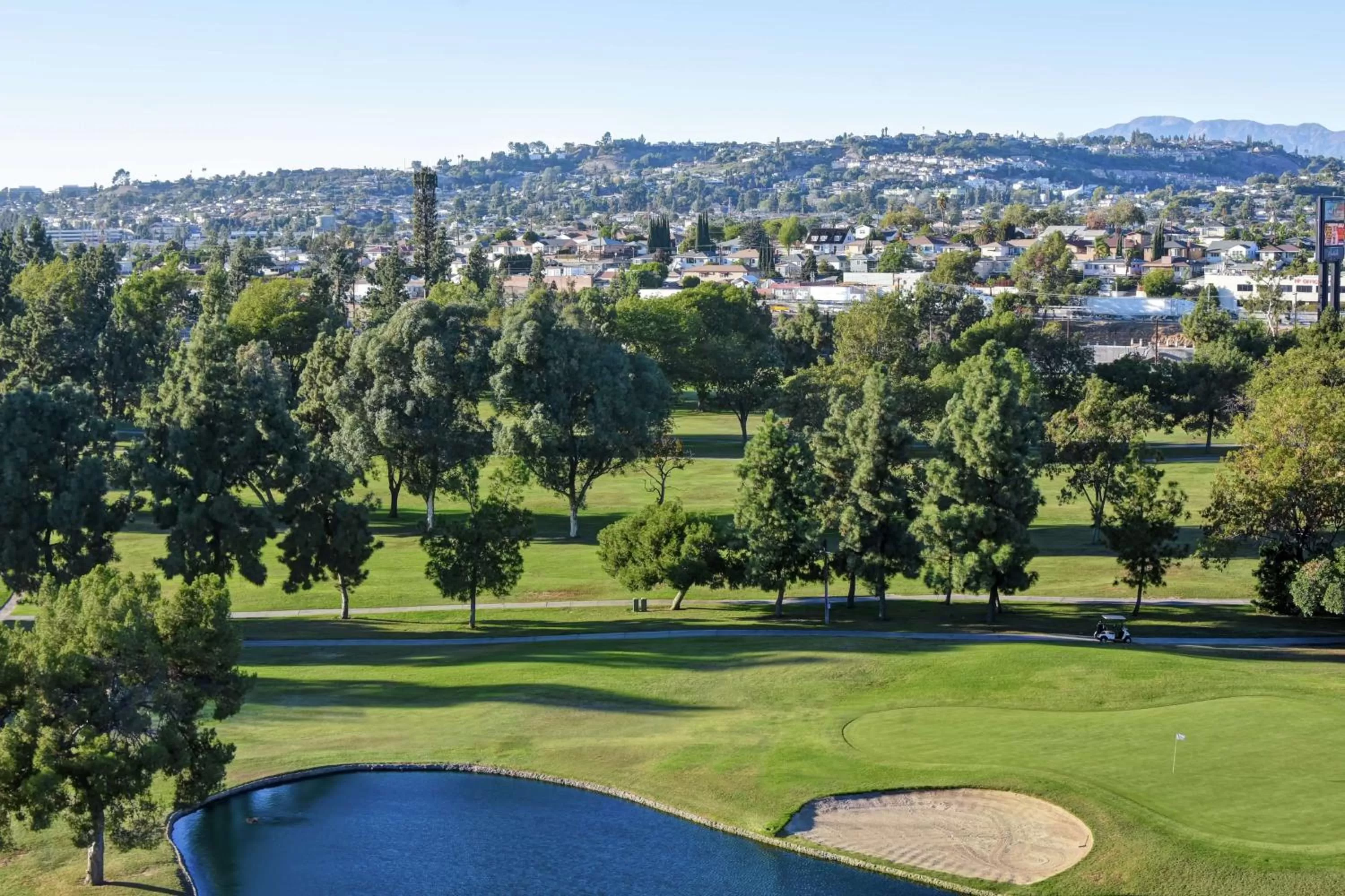 Premium King Studio Suite with Lake View in Home2 Suites by Hilton Los Angeles Montebello