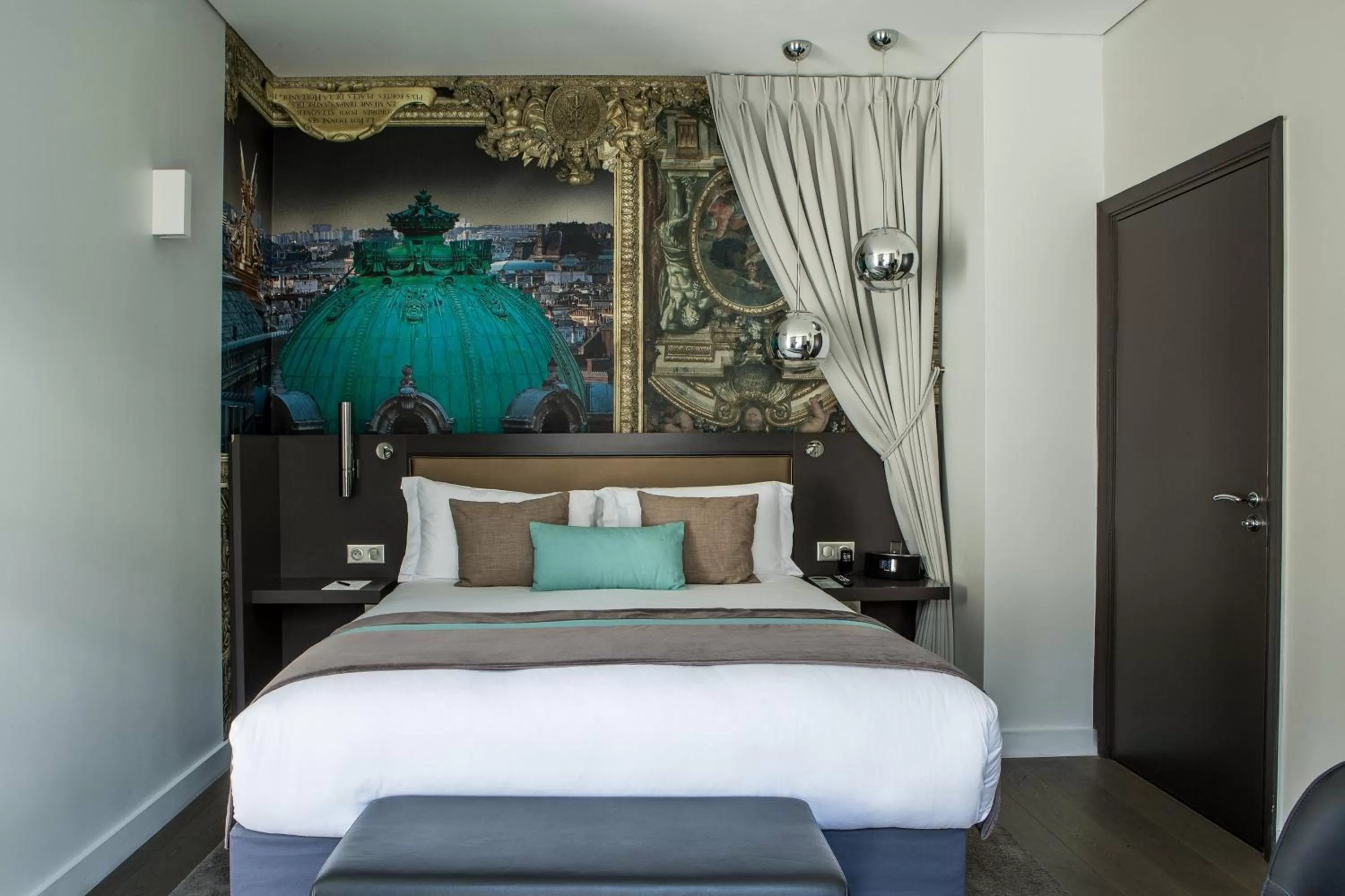 Standard Queen Room in Hotel Indigo Paris - Opera by IHG