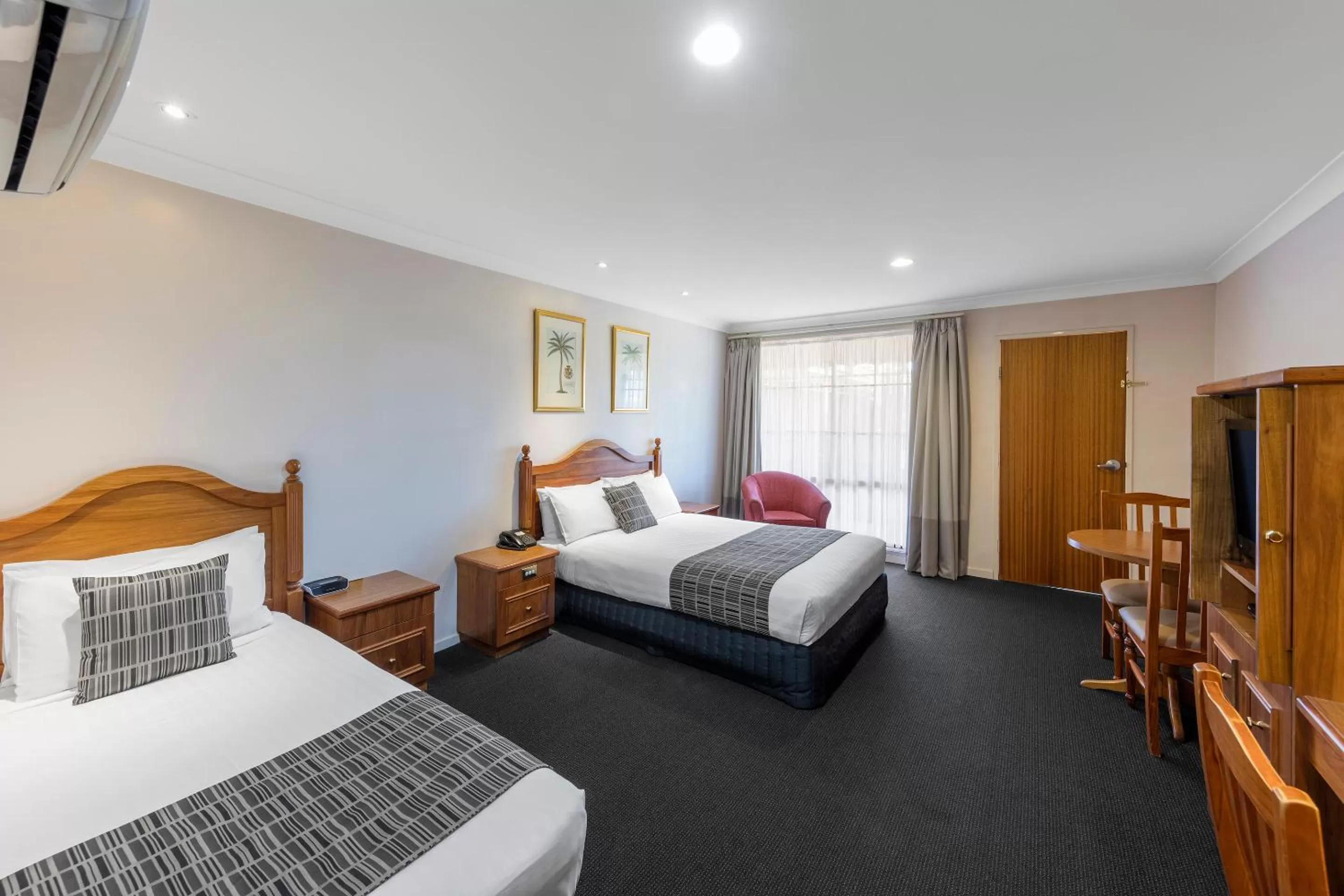Deluxe Twin Room in Best Western Ambassador Motor Inn & Apartments