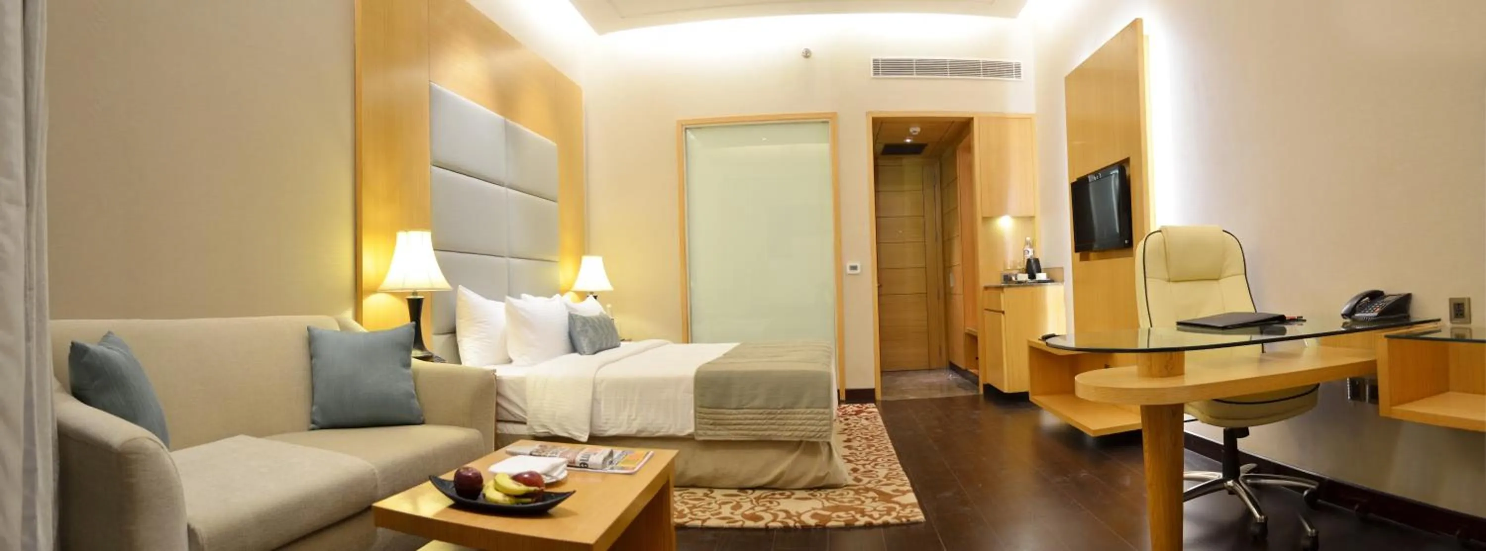 Executive King Room in The Umrao