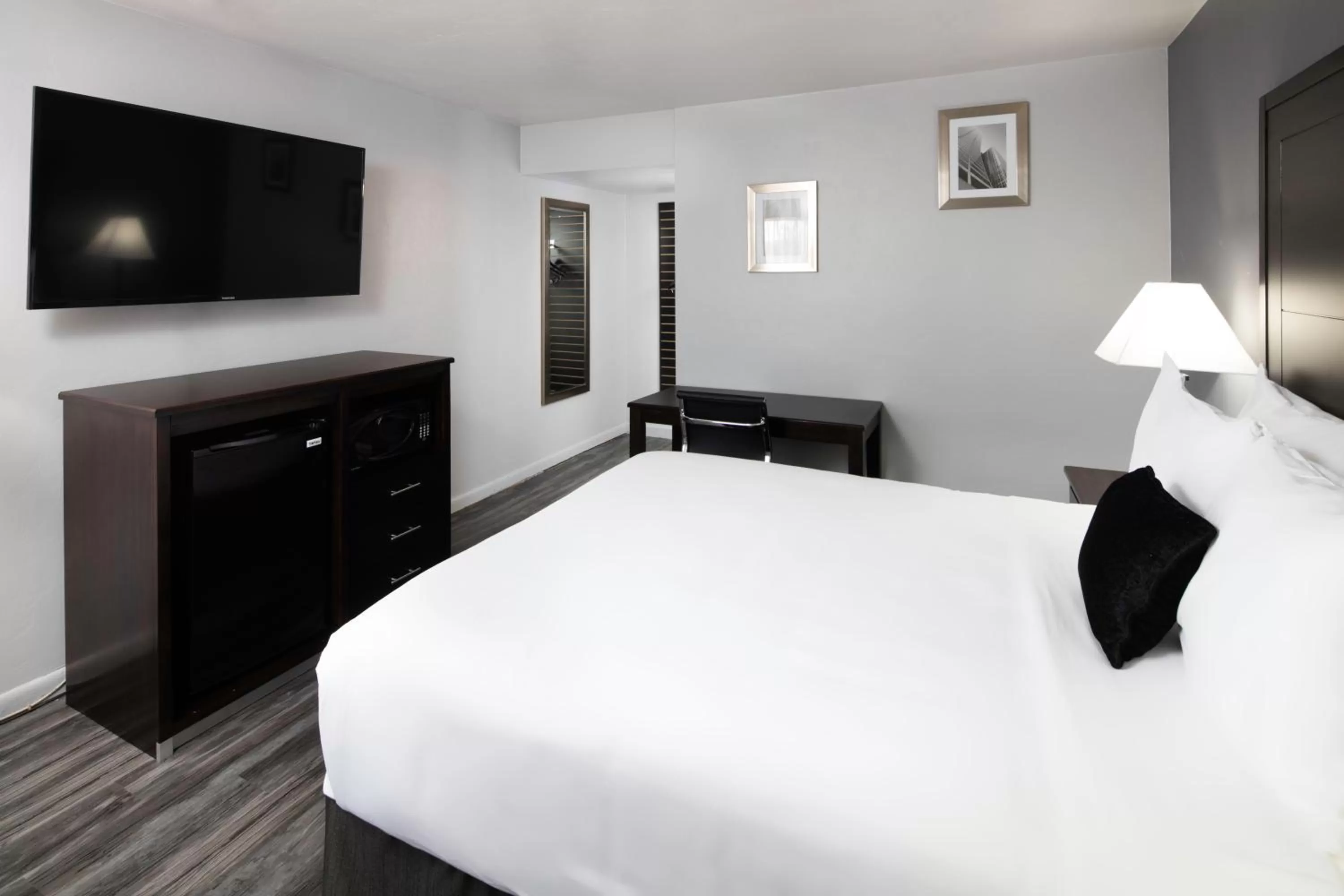 King Suite in Red Lion Inn & Suites Tucson Downtown