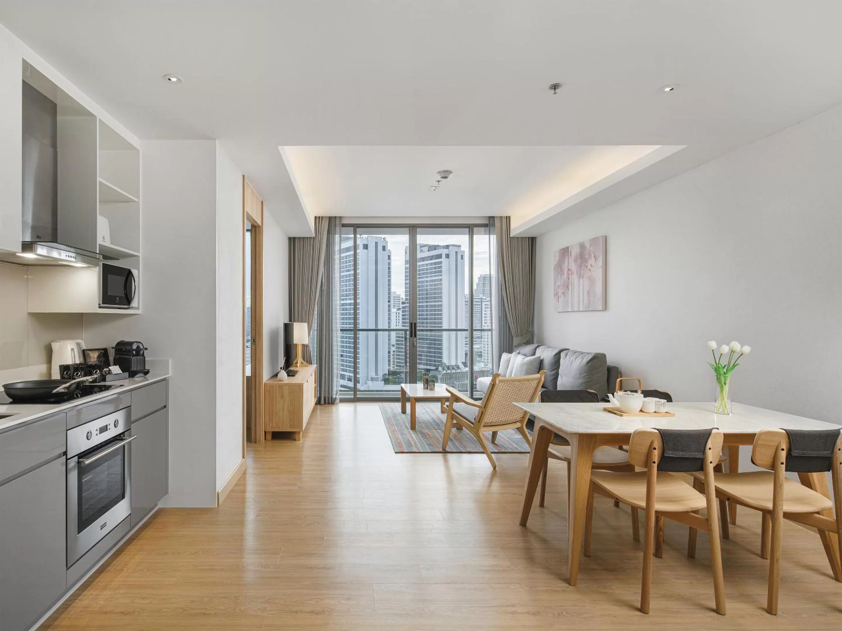 Deluxe Two-Bedroom Apartment in Oakwood Suites Bangkok