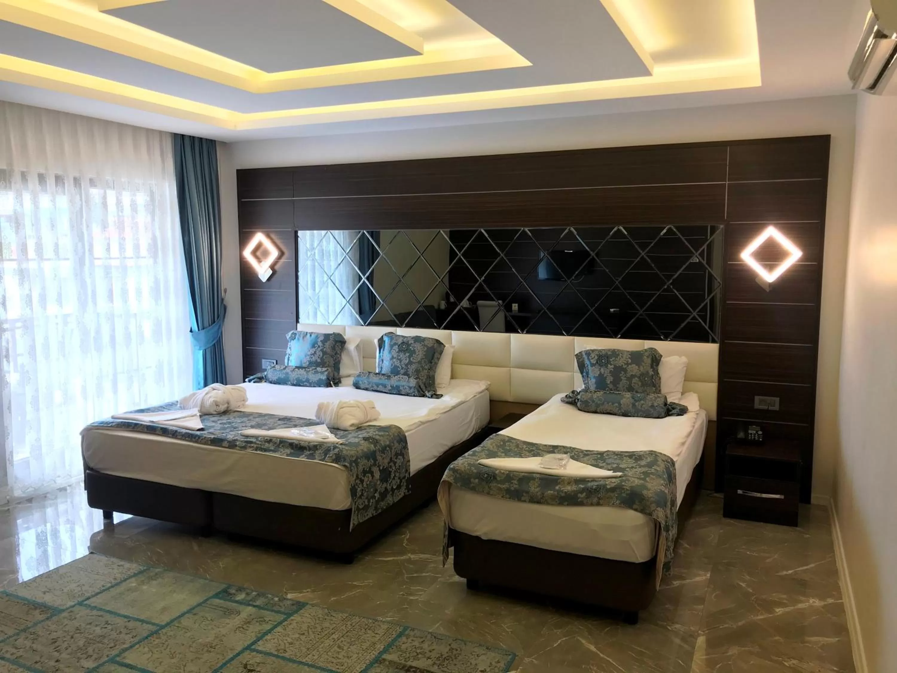 Triple Room in Venus Hotel