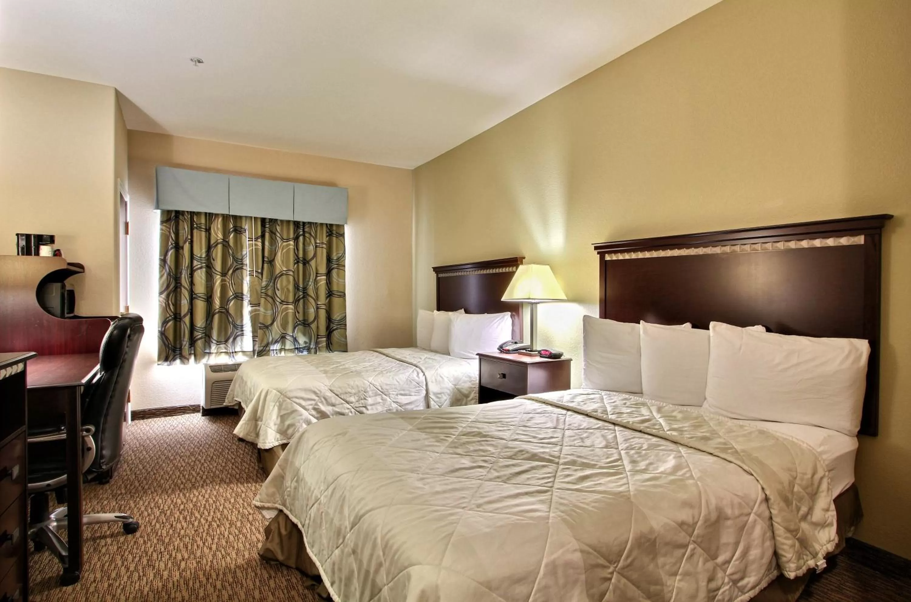 Double Room with Two Double Beds - Non-Smoking in Magnolia Inn and Suites Pooler