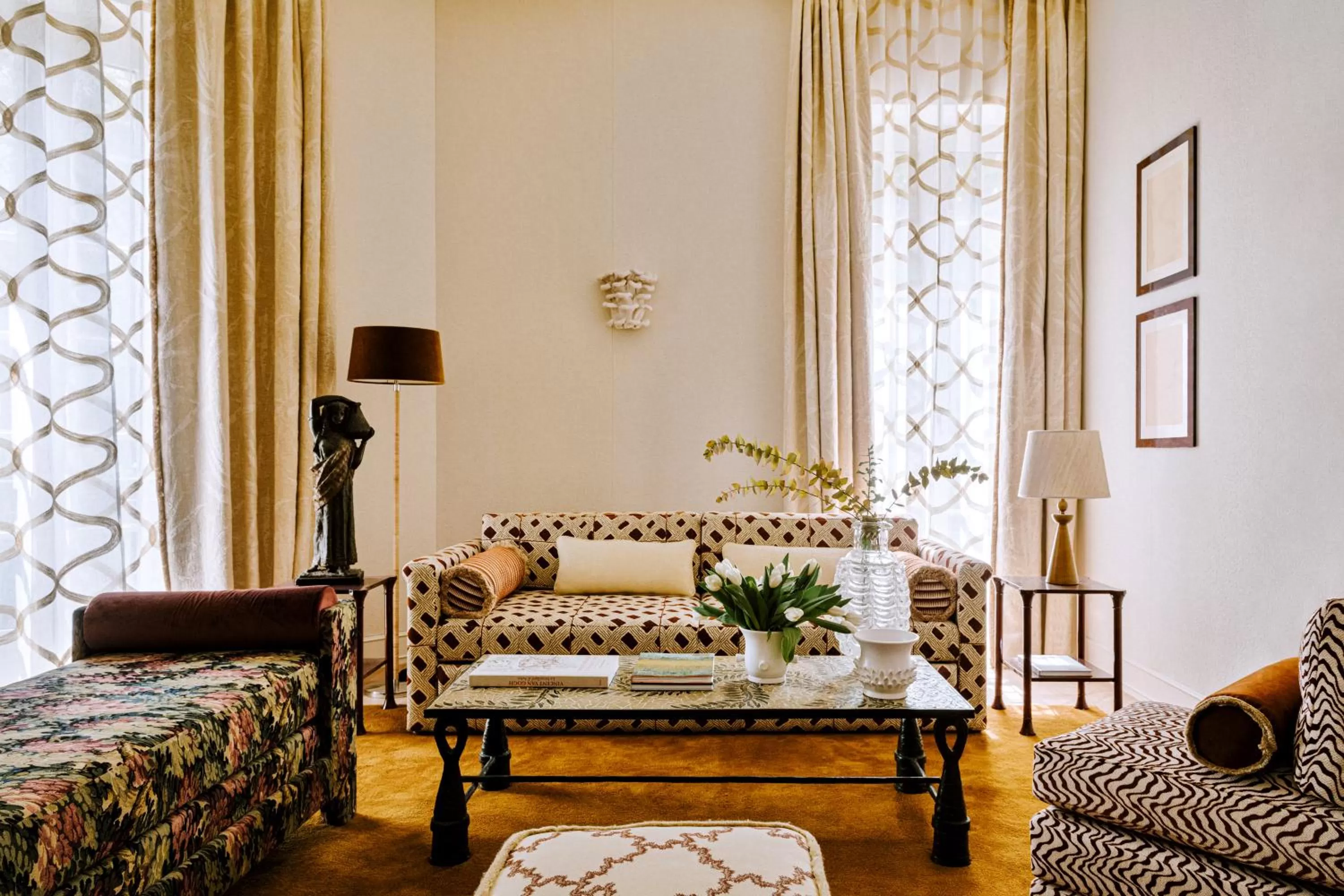 Prestige Suite in Saint James Paris