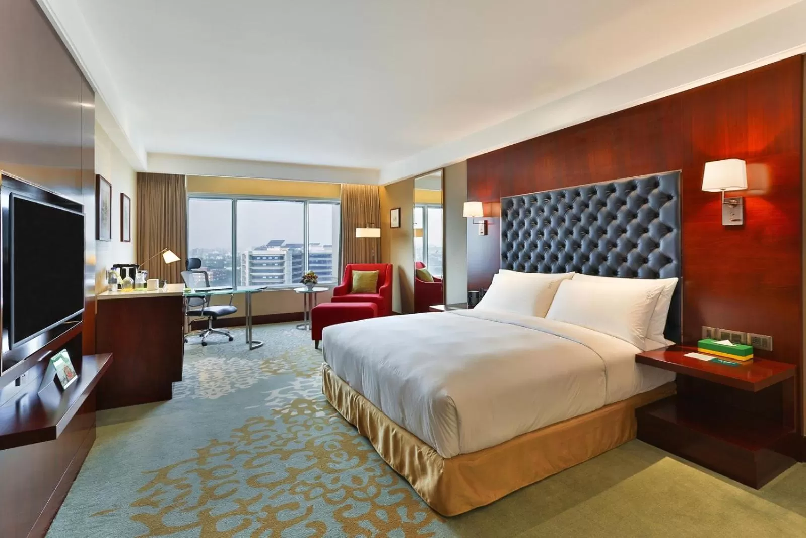 Premium King Room with City View in Holiday Inn Dhaka City Centre by IHG