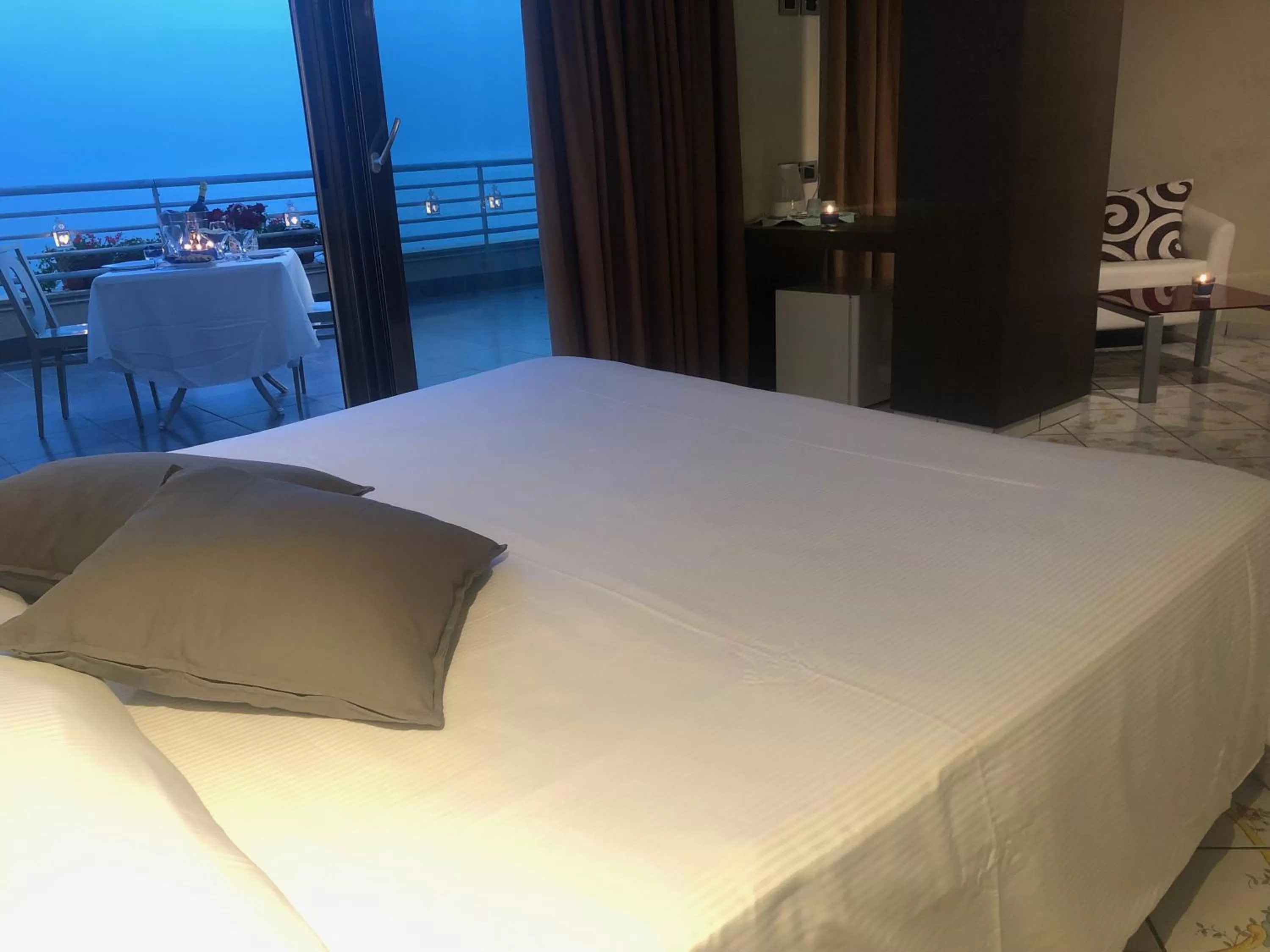 Deluxe Double Room with Sea View in Hotel Ancora