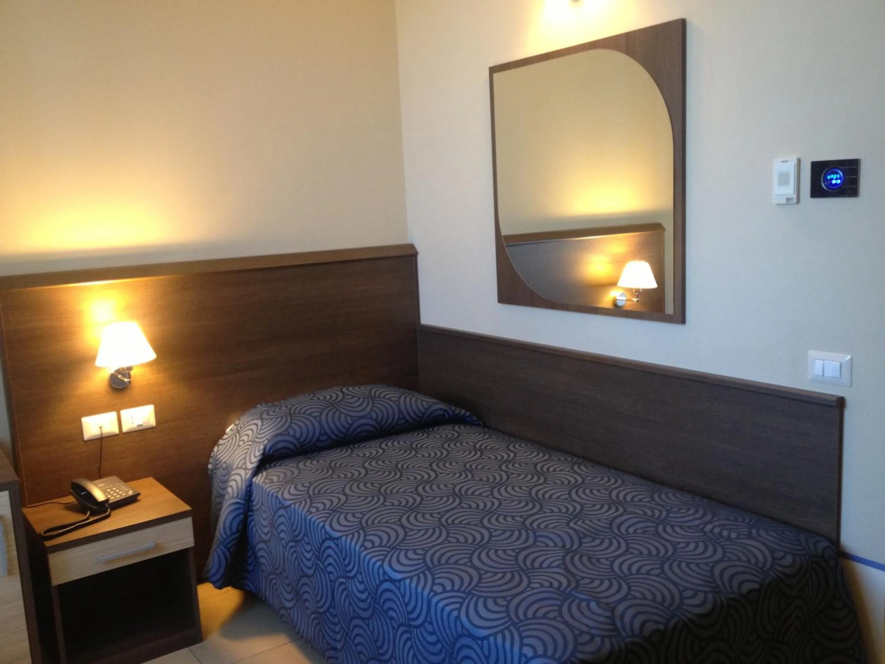 Standard Single Room with Balcony in Hotel Milazzo