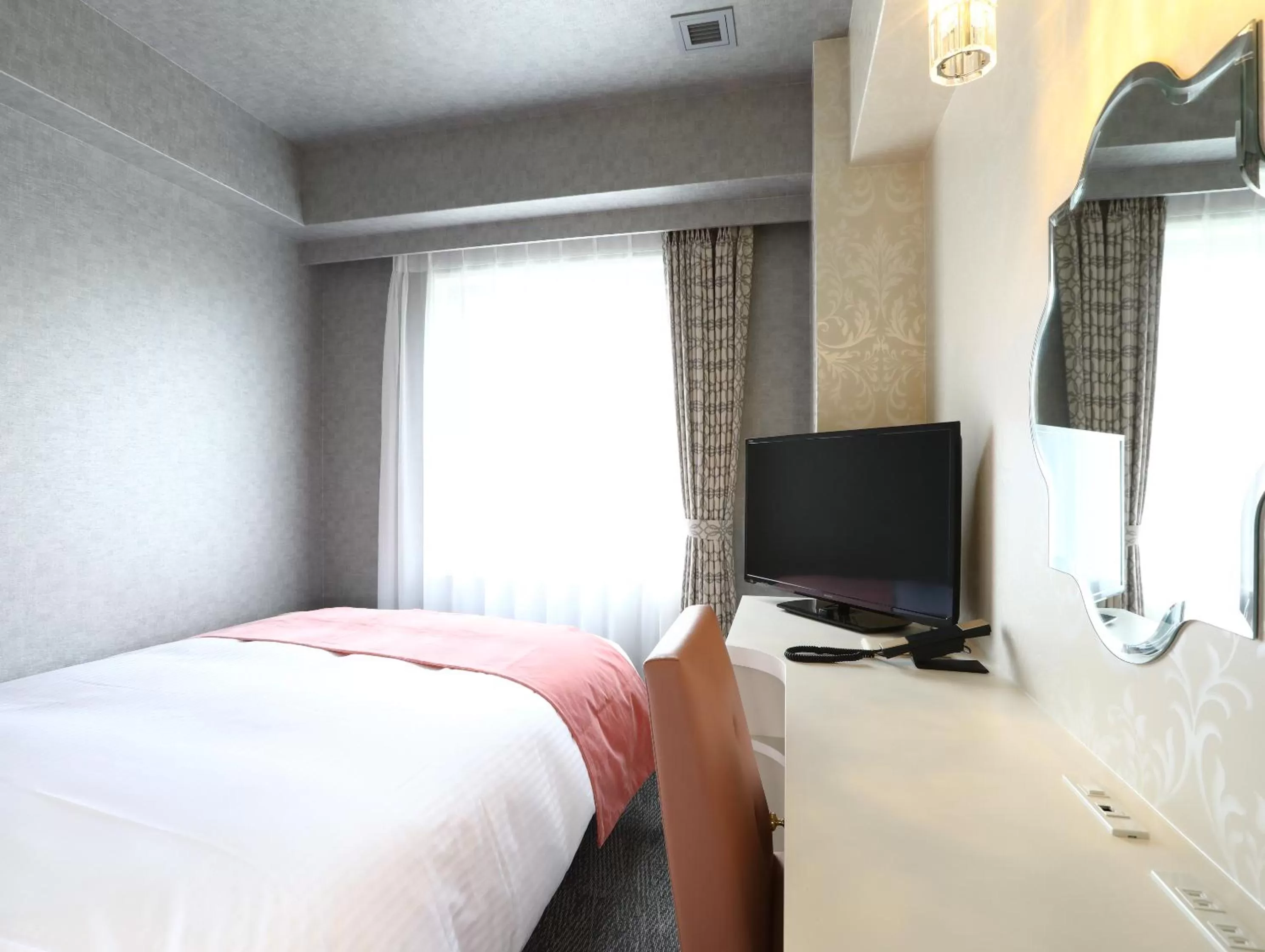 Double Room - single occupancy - Non-Smoking  in Hotel Wing International Select Osaka Umeda